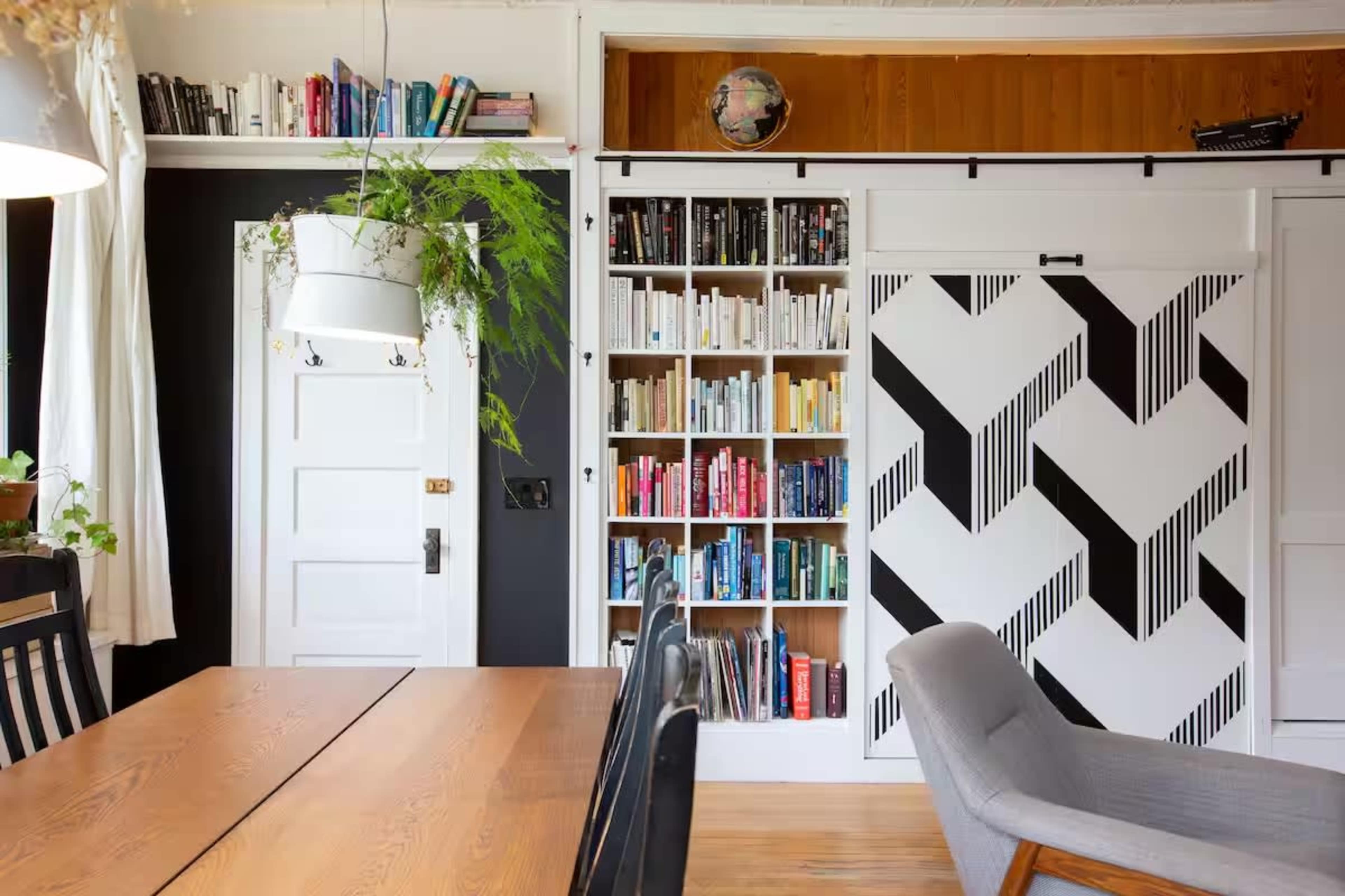 Sun-Filled, Historic NE Storefront Studio with Backyard & Sauna | Photo & Video Image in Northeast Minneapolis Arts District, Minneapolis, MN