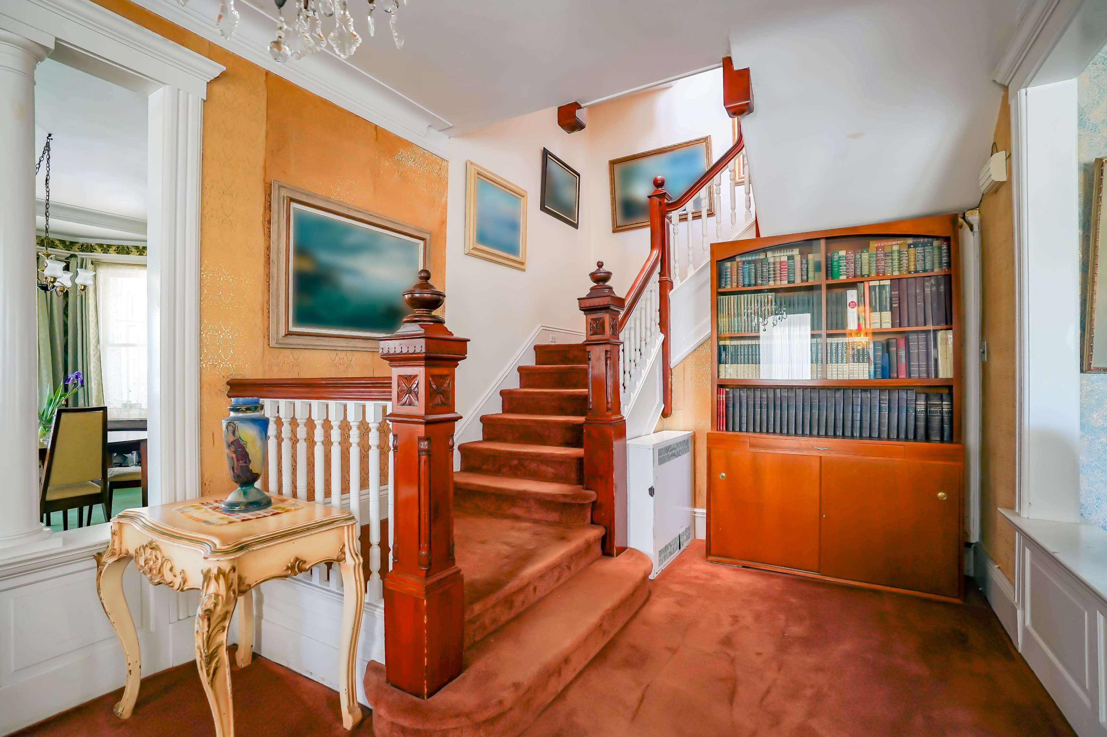 Vintage Wallpaper House w/ Natural Light, Antique Image in Belle Harbor, Belle Harbor, NY