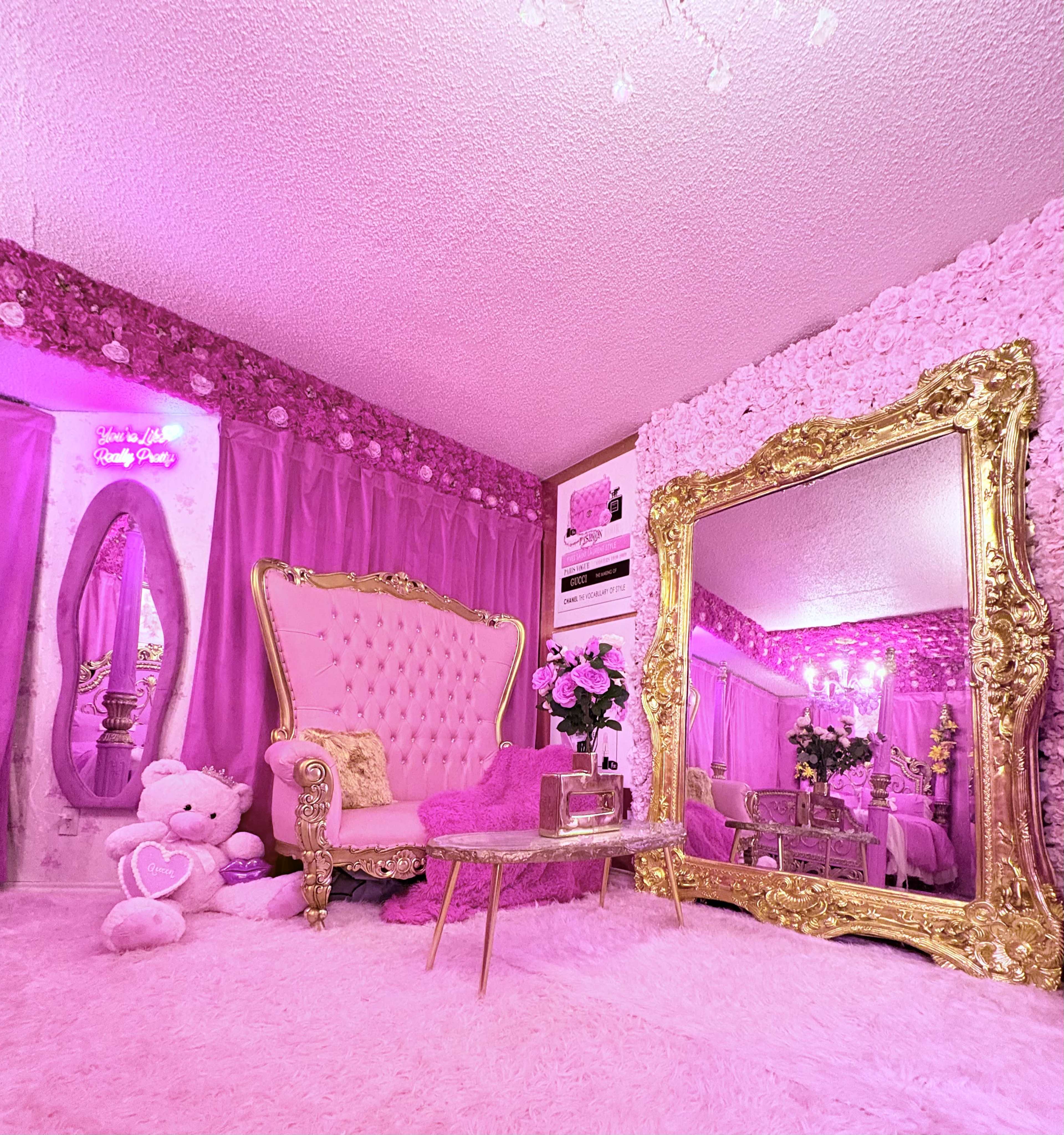 Dallas - Doll Palace Image in Irving, Irving, TX