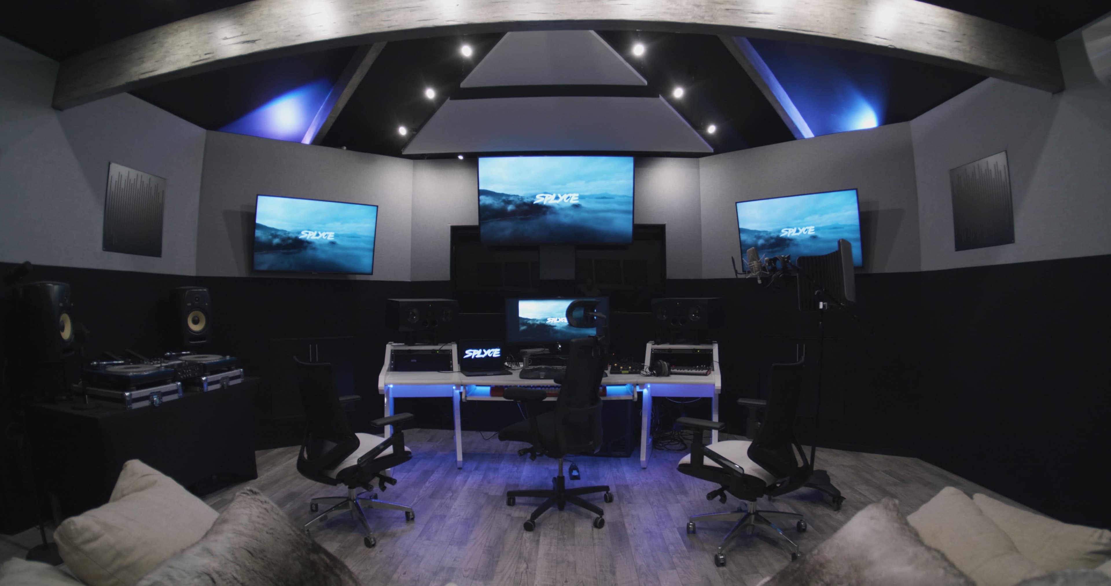 Ultra Modern Professional Recording Studio Image in Woodland Hills, Woodland Hills, CA