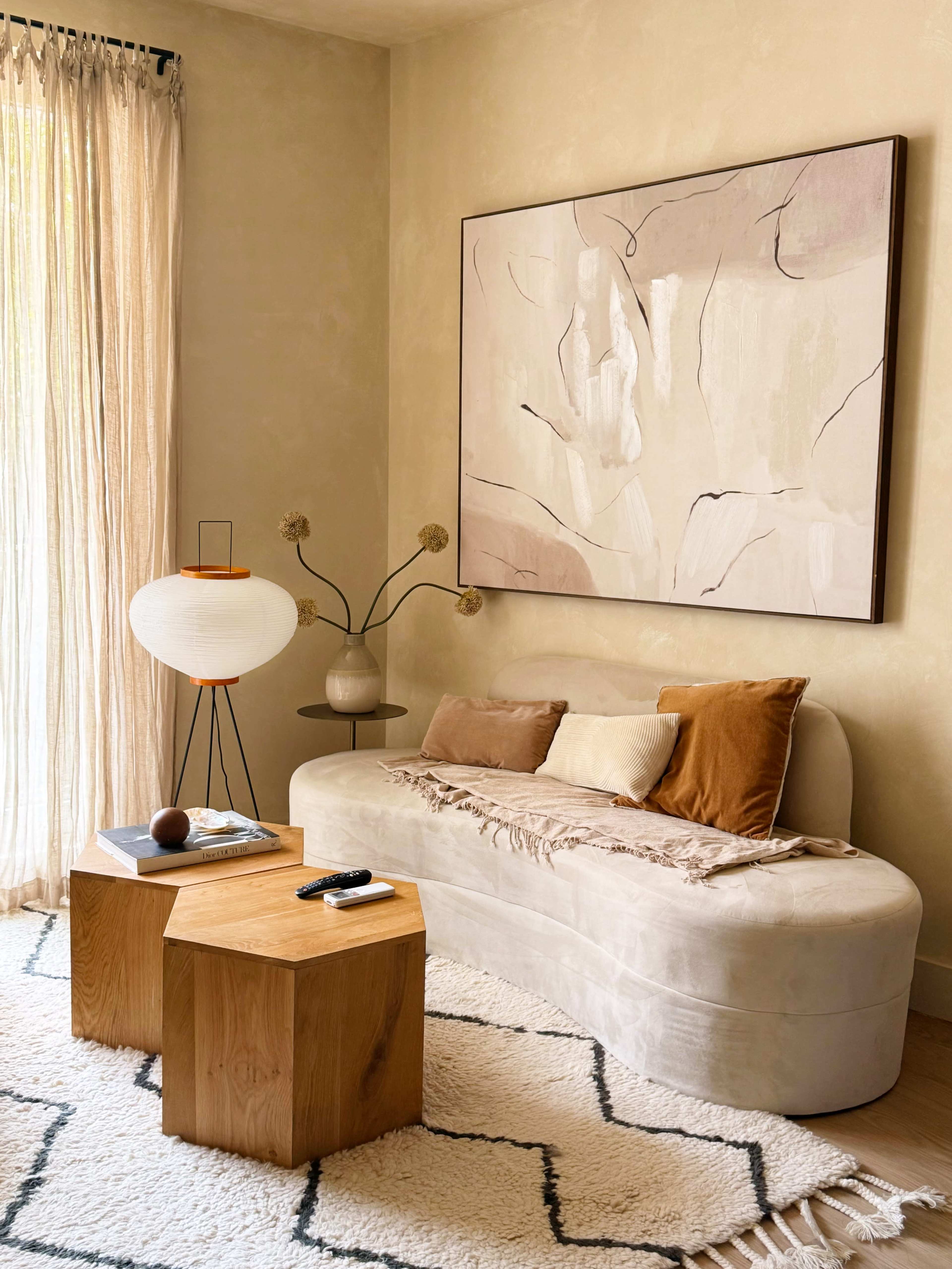 Cosy Mid Century Modern Apartment Home Image in Crown Heights, Brooklyn, NY