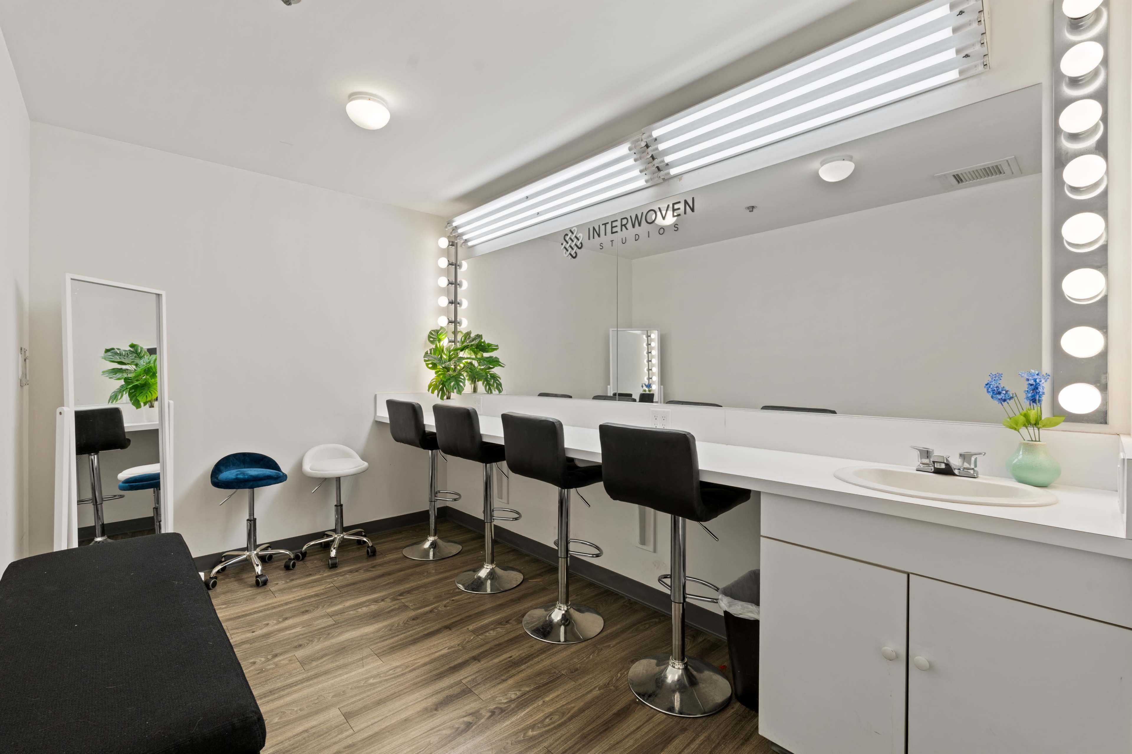 LUXURY WEST HOLLYWOOD PHOTO/VIDEO STUDIO | WHITE CYCLORAMA, SOUND PROOF, HAIR, MAKEUP & GLAM ROOMS | CONFERENCE Image in Central LA, Los Angeles, CA