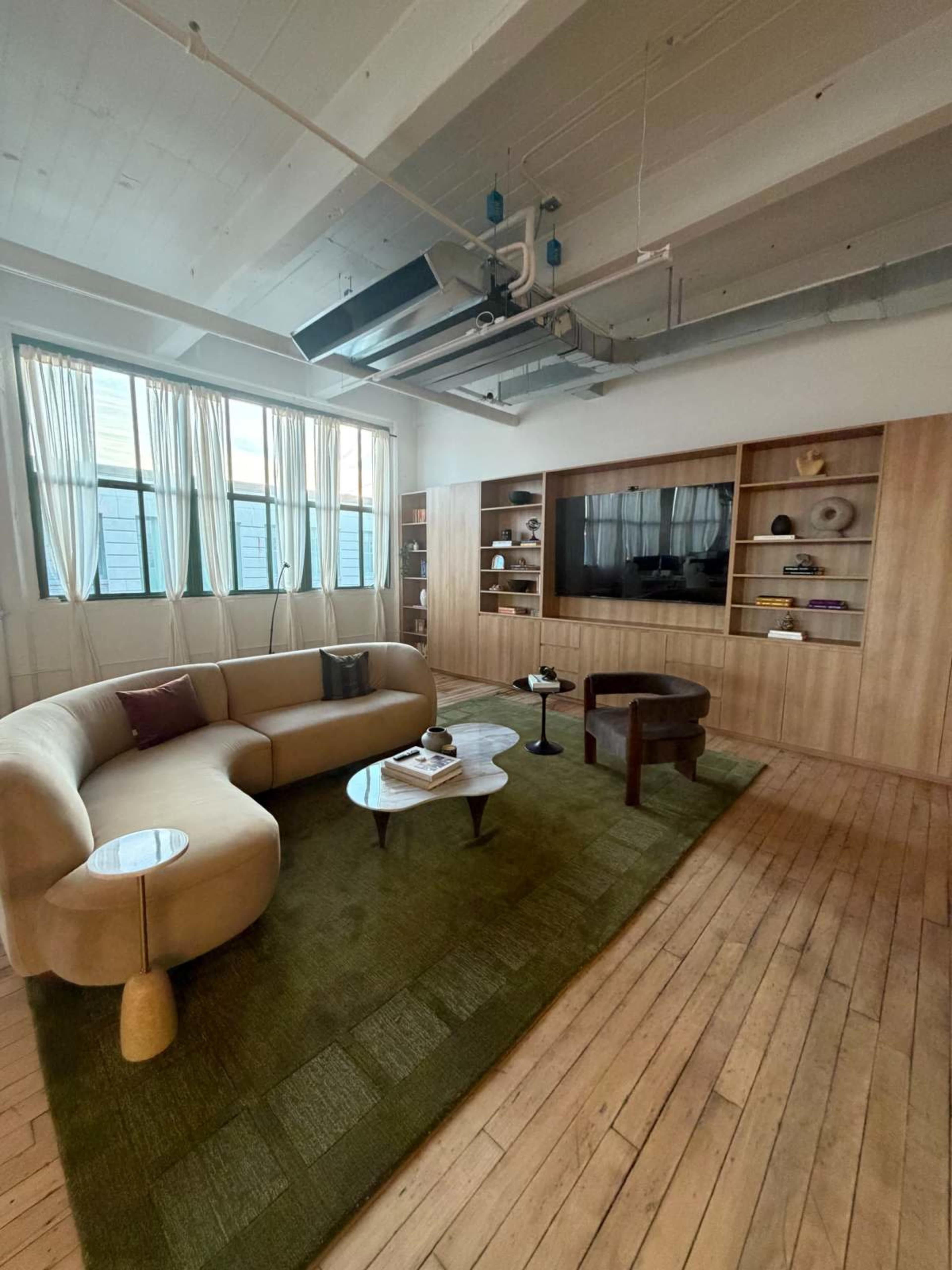 Sunlit Brooklyn Loft Office with Conference Rooms & Lounge Image in Greenwood Heights, Brooklyn, NY