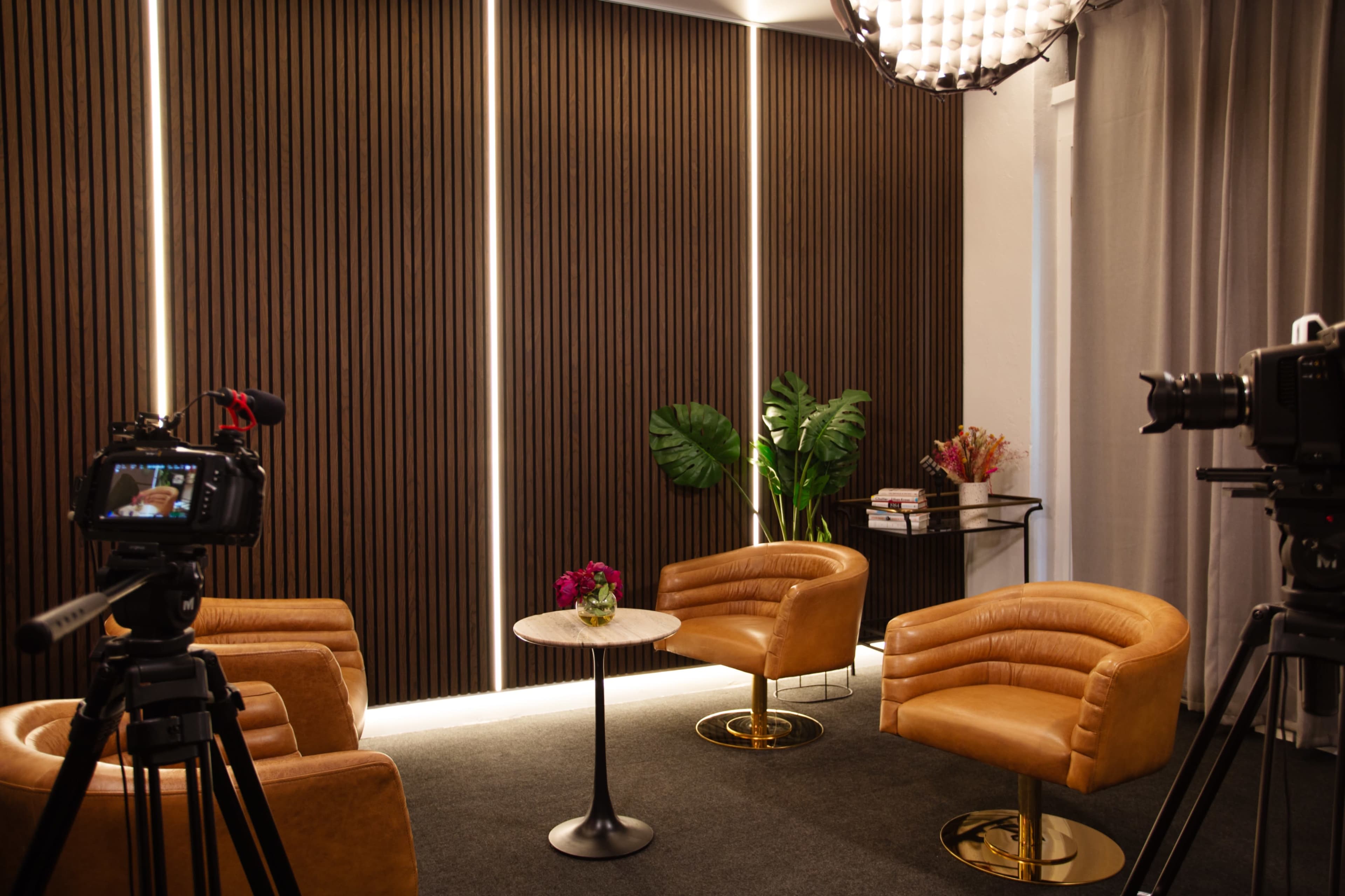 Podcast Studio with 4 Leather Chairs & White Executive Desk Image in Inglewood, Inglewood, CA