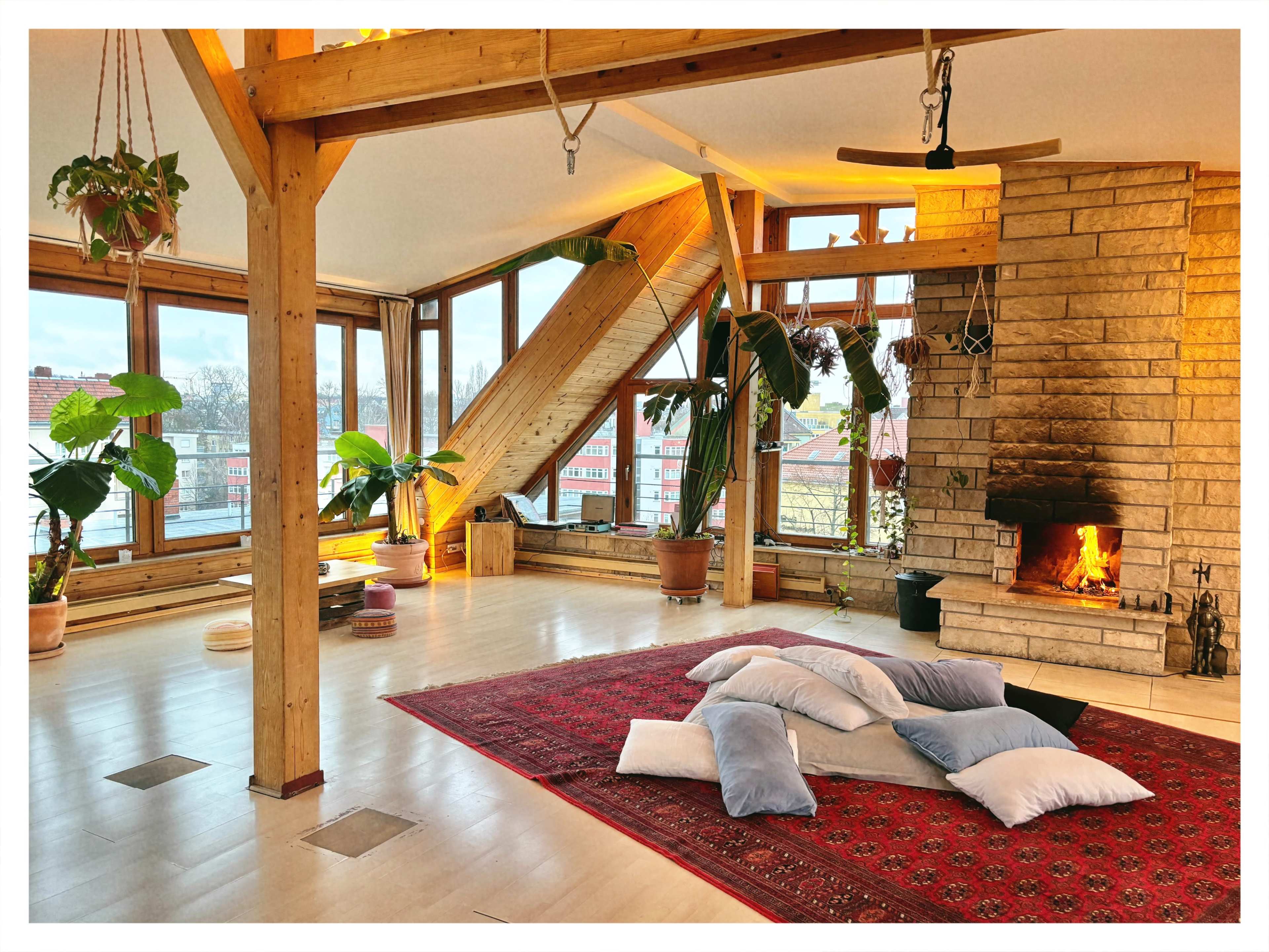 XXL Penthaus Wohnung mit Greenhouse und Yogaroom 400m2 Image in Wedding, Berlin, 