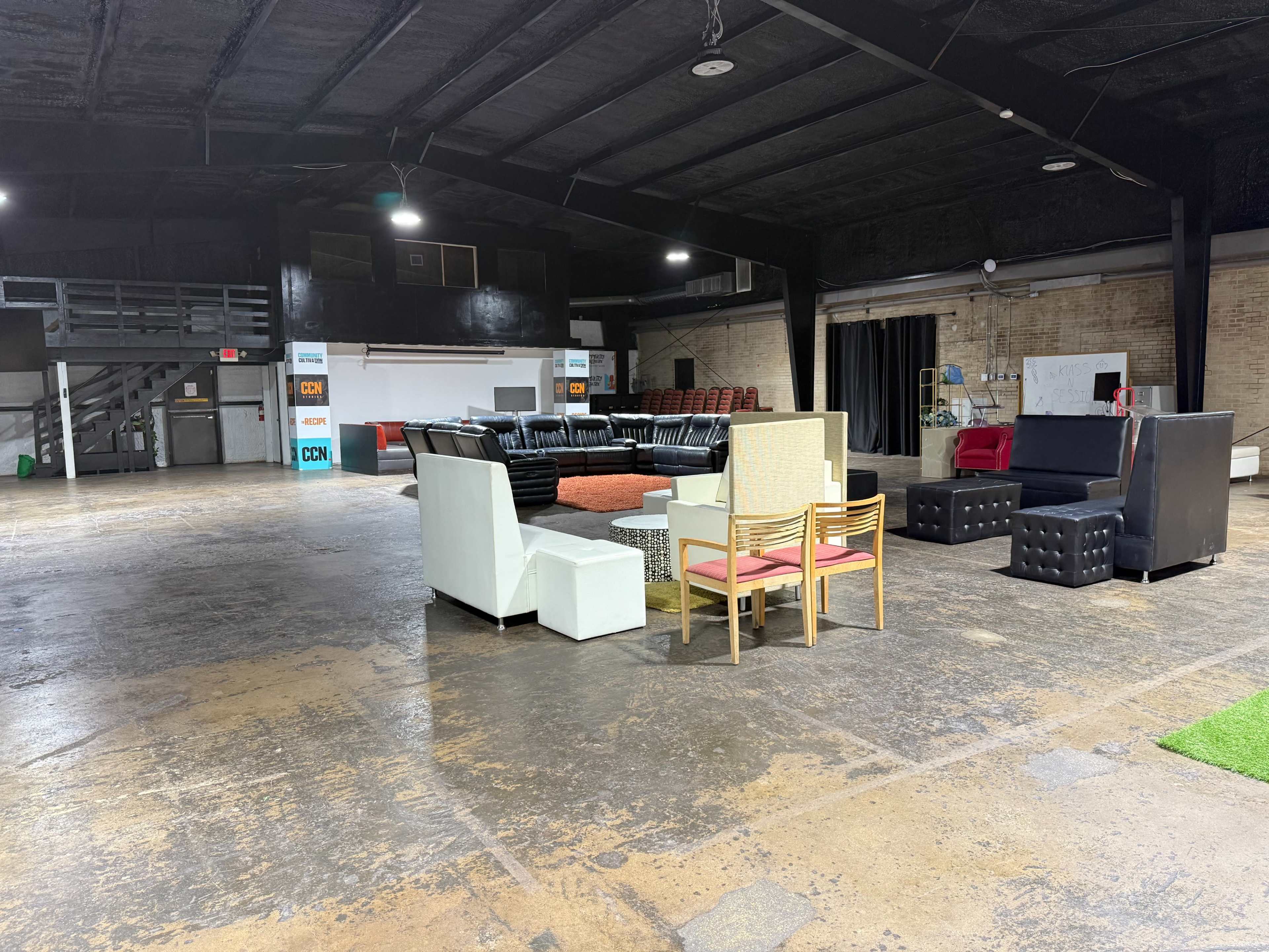 Studio III-Downtown Industrial Studio Image in Lawndale / Wayside, Houston, TX