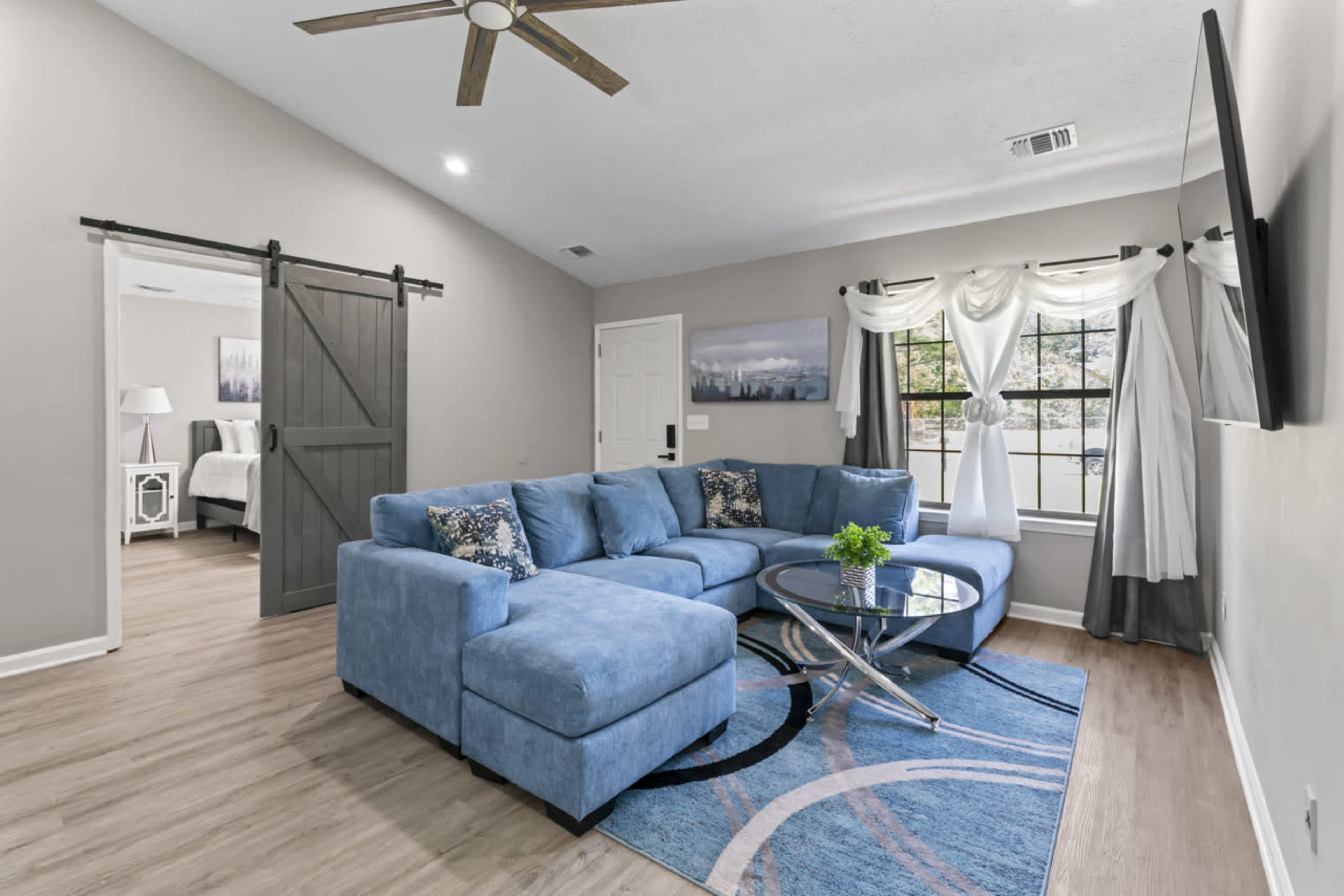 Refined Luxury at the Calming Loft! Image in Irondale, Jonesboro, GA
