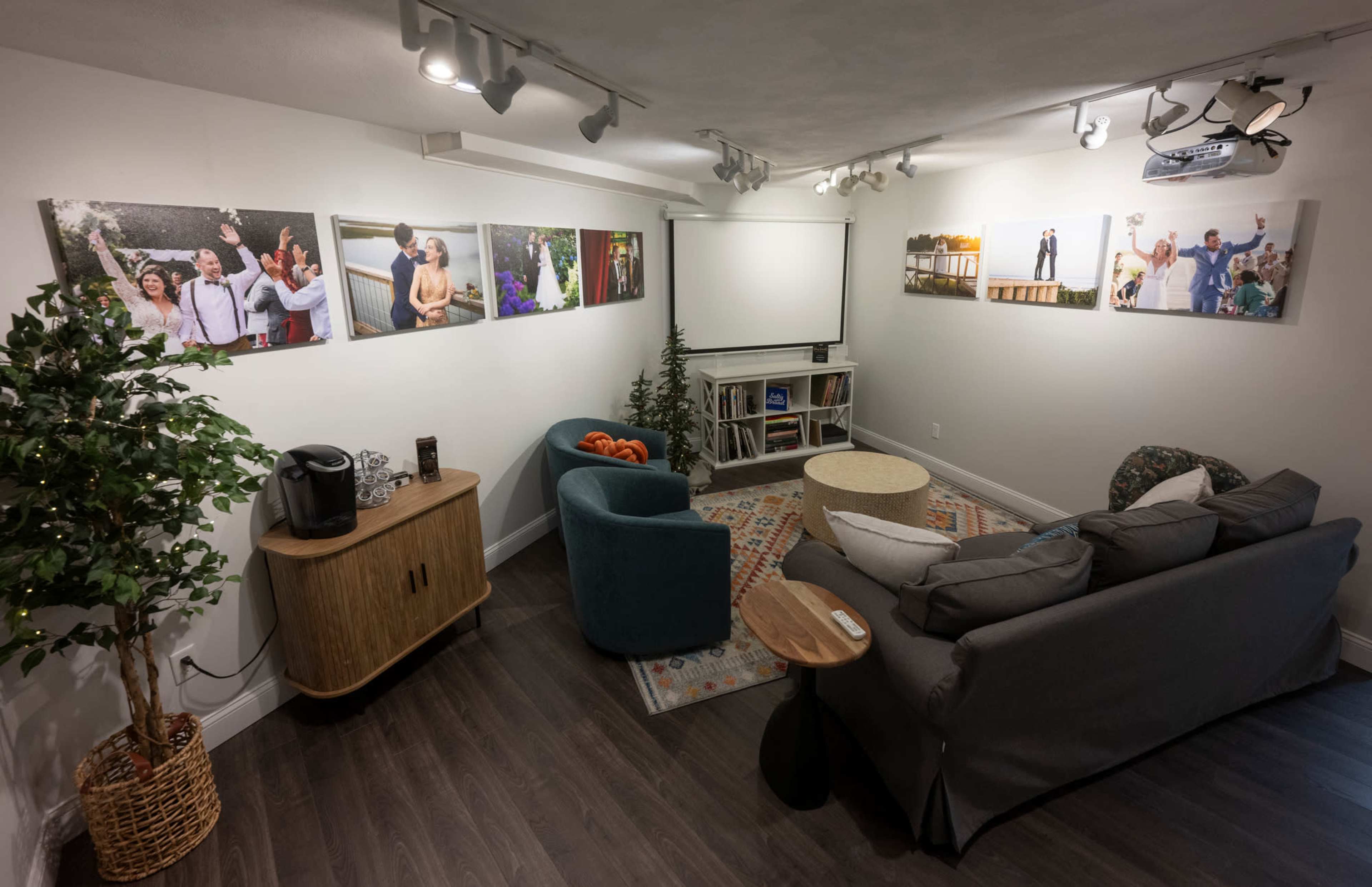 Spacious Modern Cape Cod Photo Studio Image in Osterville, Osterville, MA