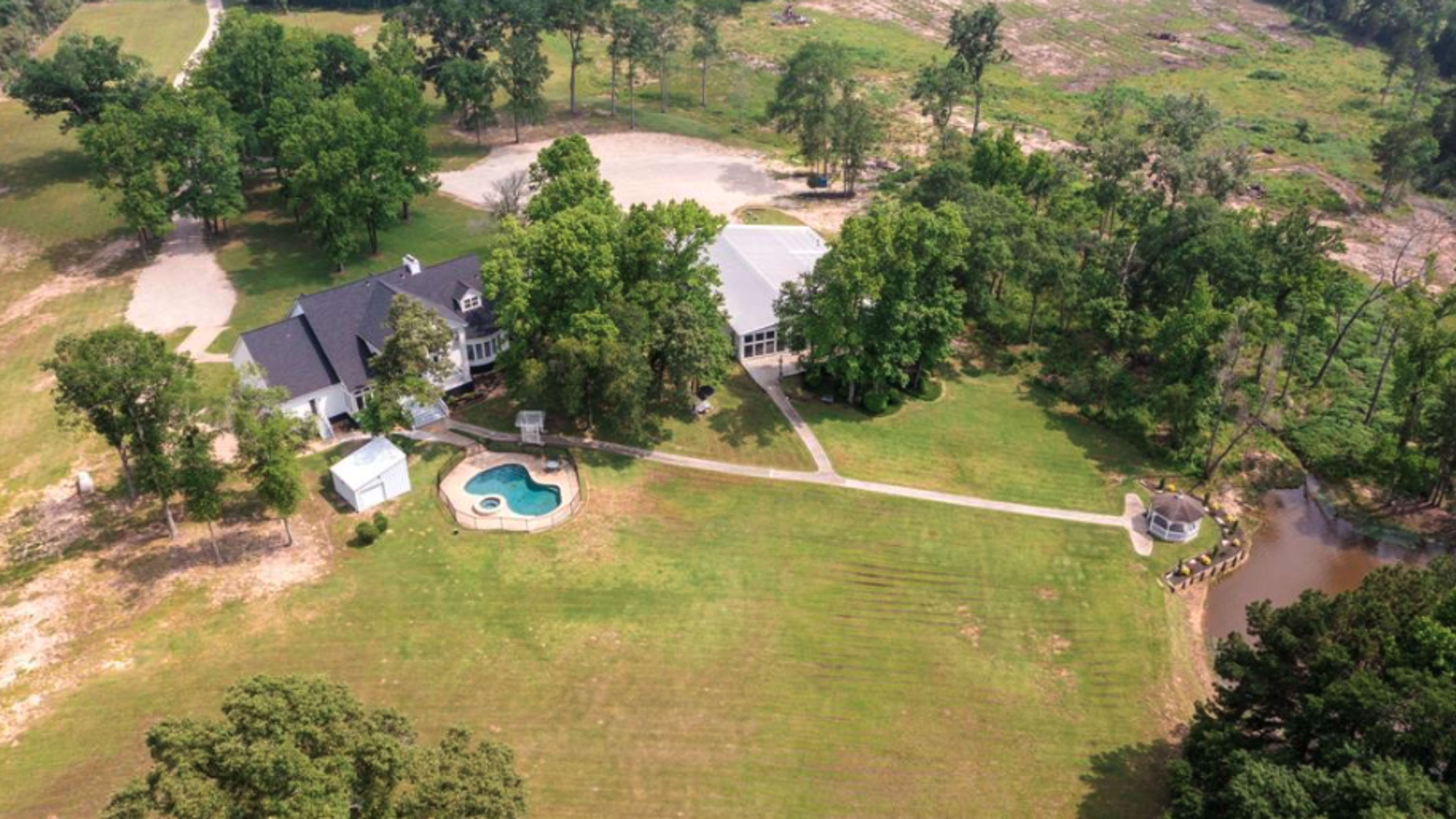Beautiful 53 acre Event Venue with Manor Home Image in , Huntsville, TX