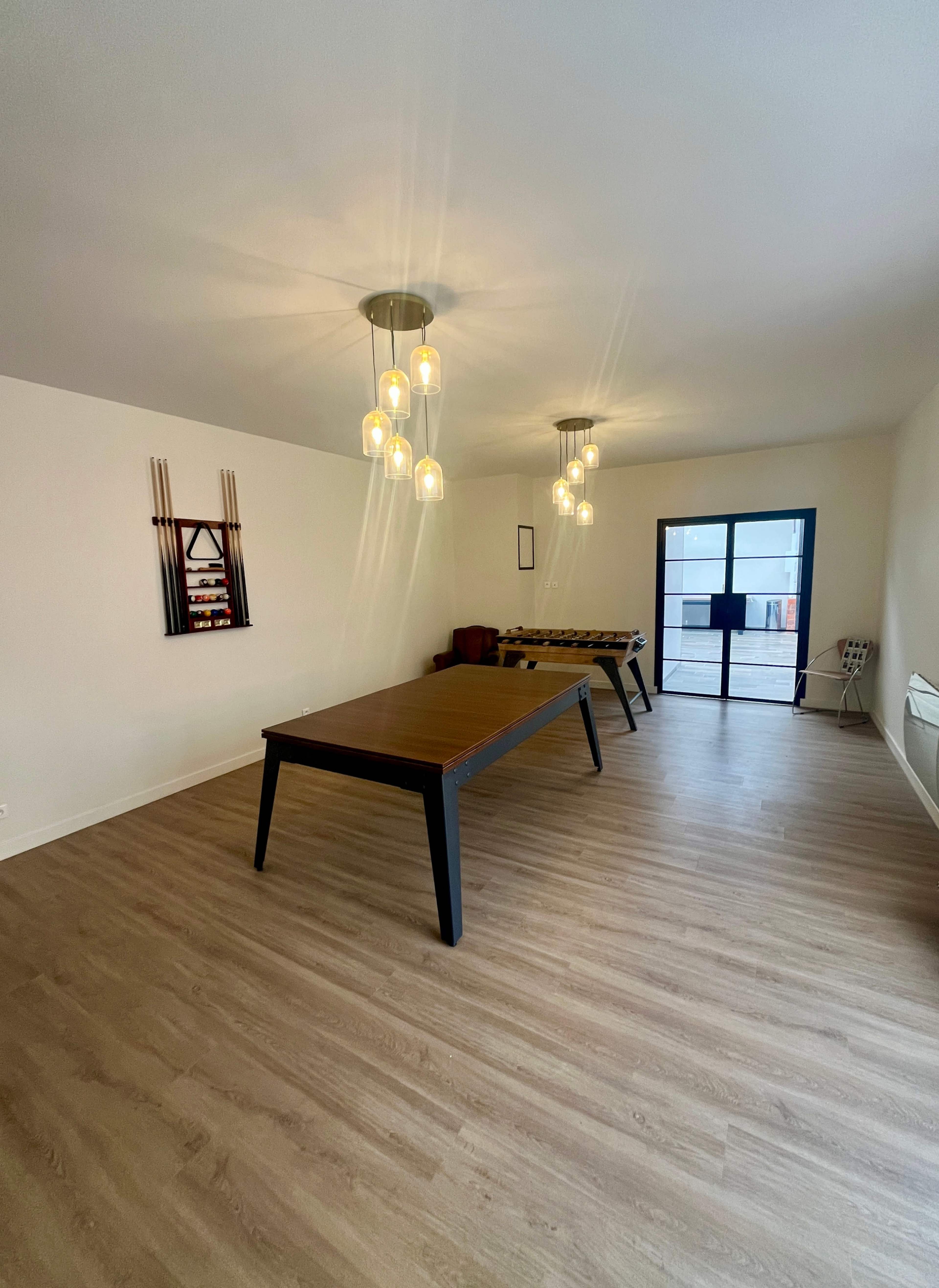 Atelier atypique avec jardin à 5 min d’Arras ! Image in , Saint-Nicolas