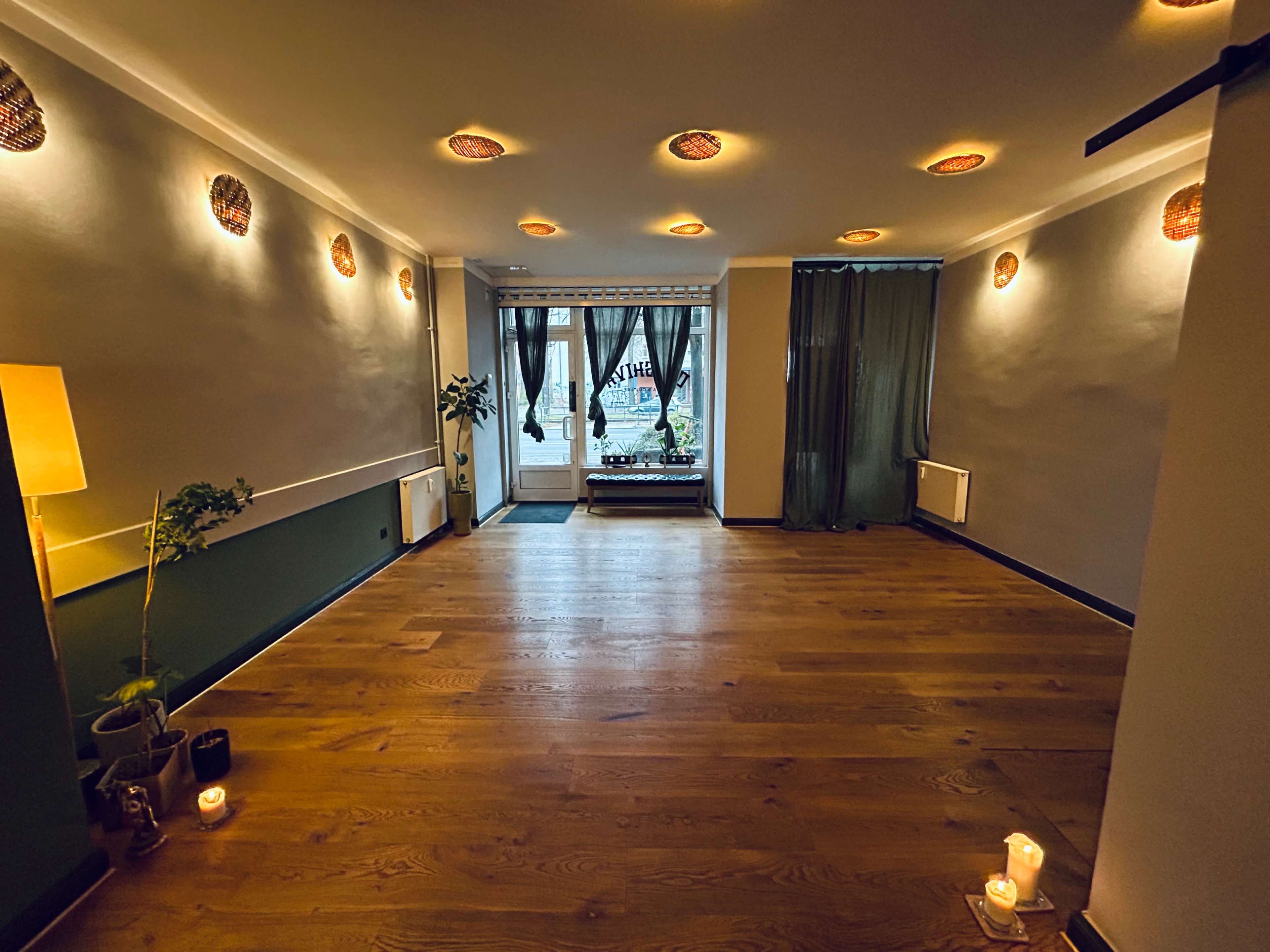 Cosy Yoga hut in Berlin/Prenzlauer Berg Image in Prenzlauer Berg, Berlin