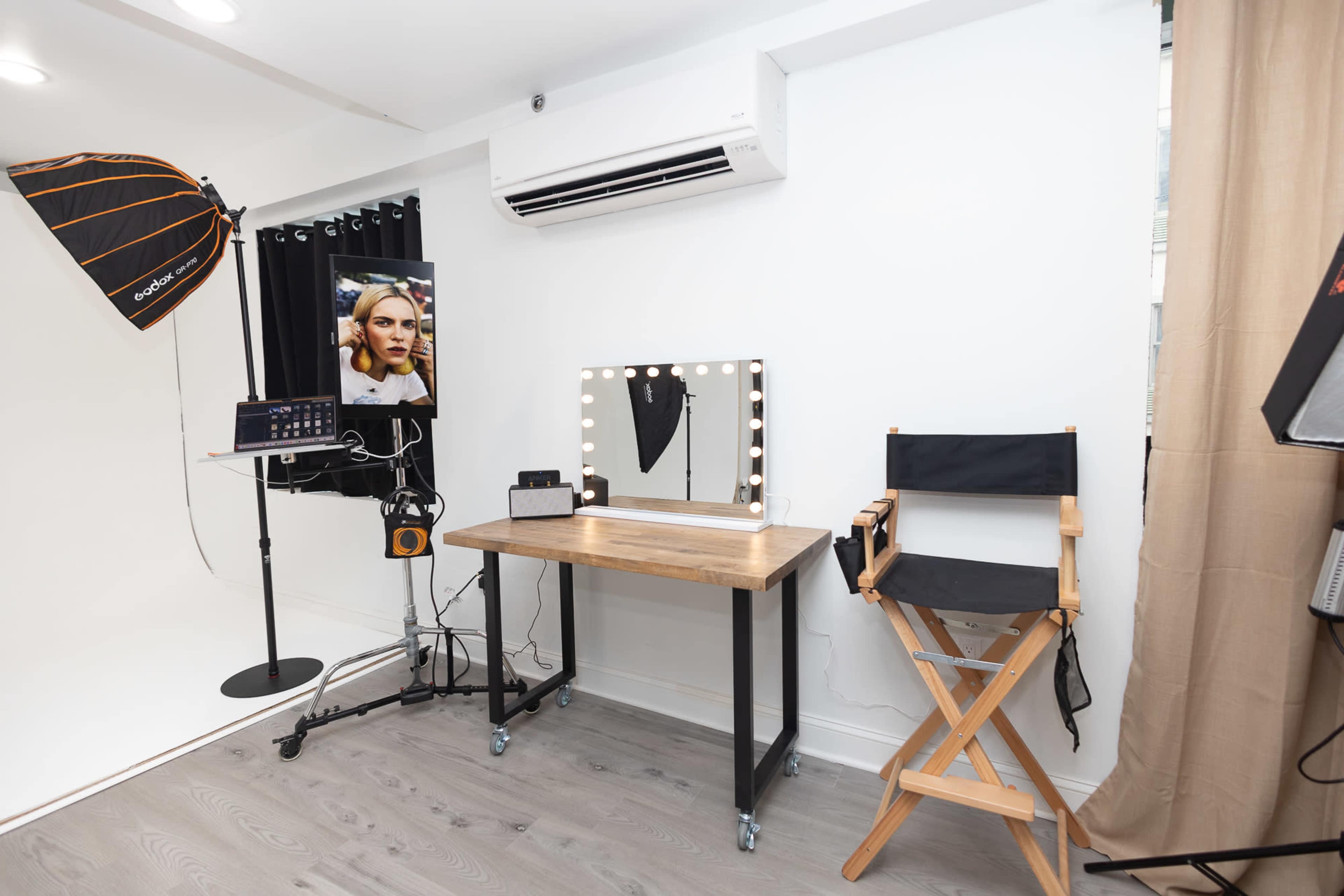 Cyc Wall Photography and Creative Studio Image in New Brunswick, New Brunswick, NJ