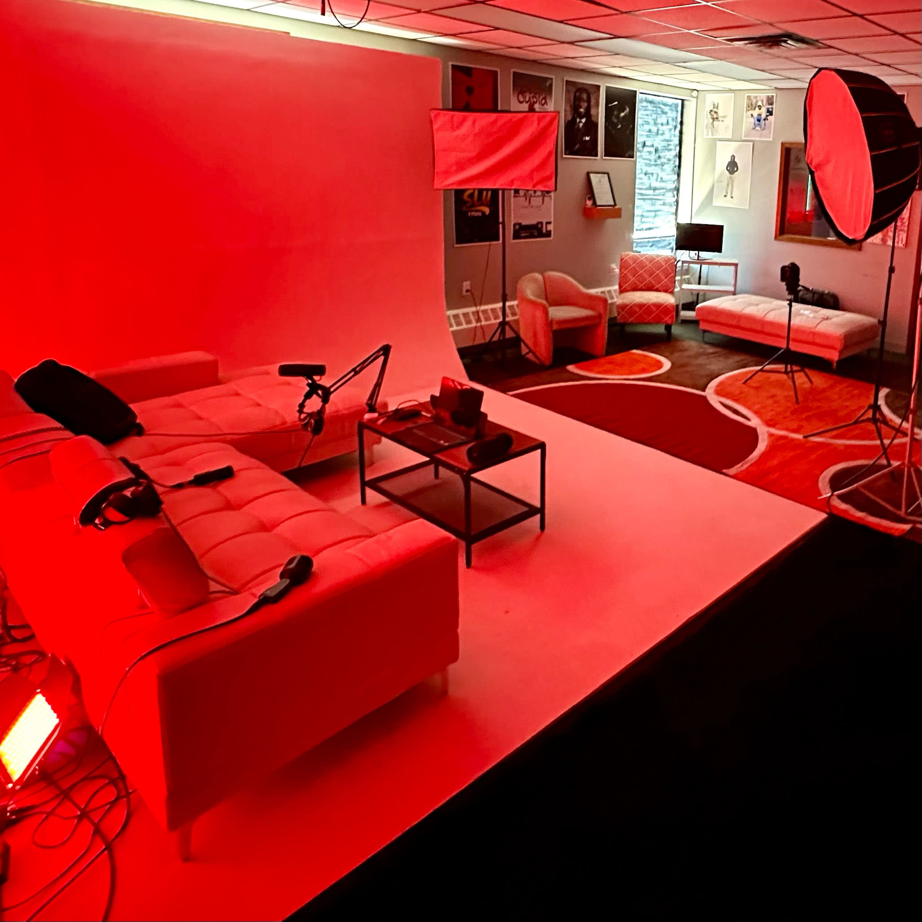 Photos / Videos Studio Image in Jefferson, Fargo, ND