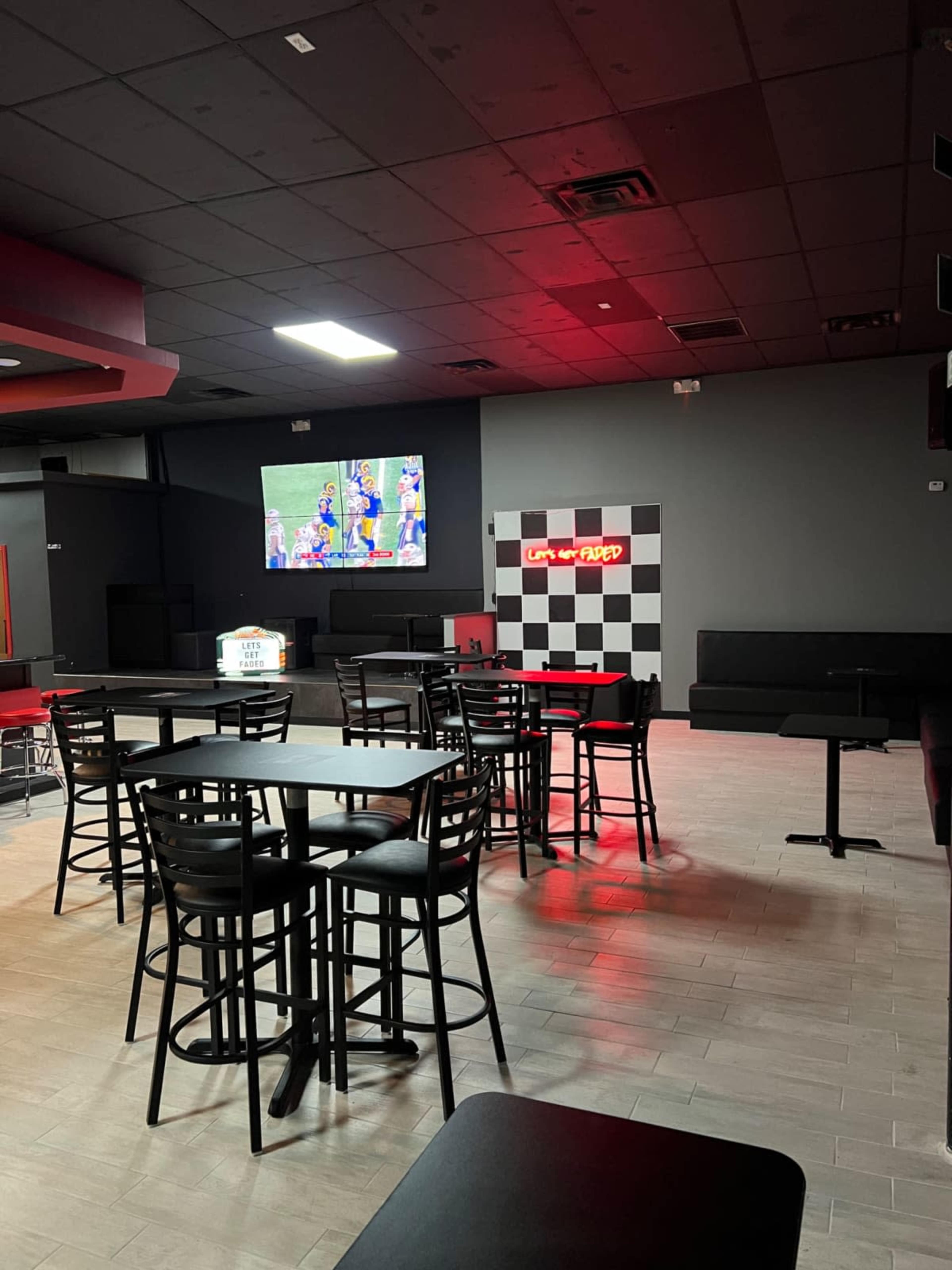 Modernized Sports Bar/Lounge Image in Eldridge / West Oaks, Houston, TX