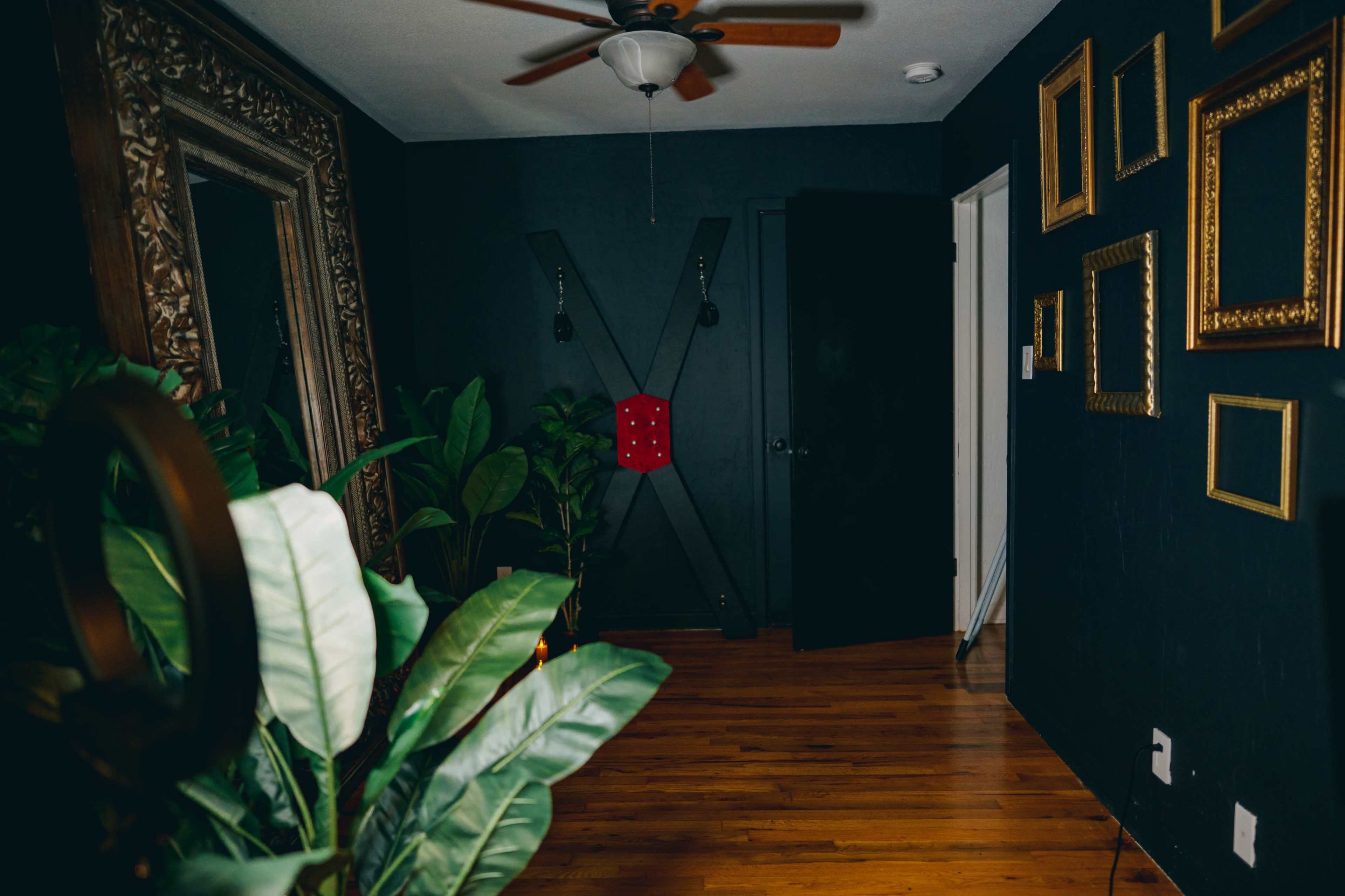 Luxury Boudoir Studio in Fort Worth - Natural Light Image in Mistletoe Heights, Fort Worth, TX