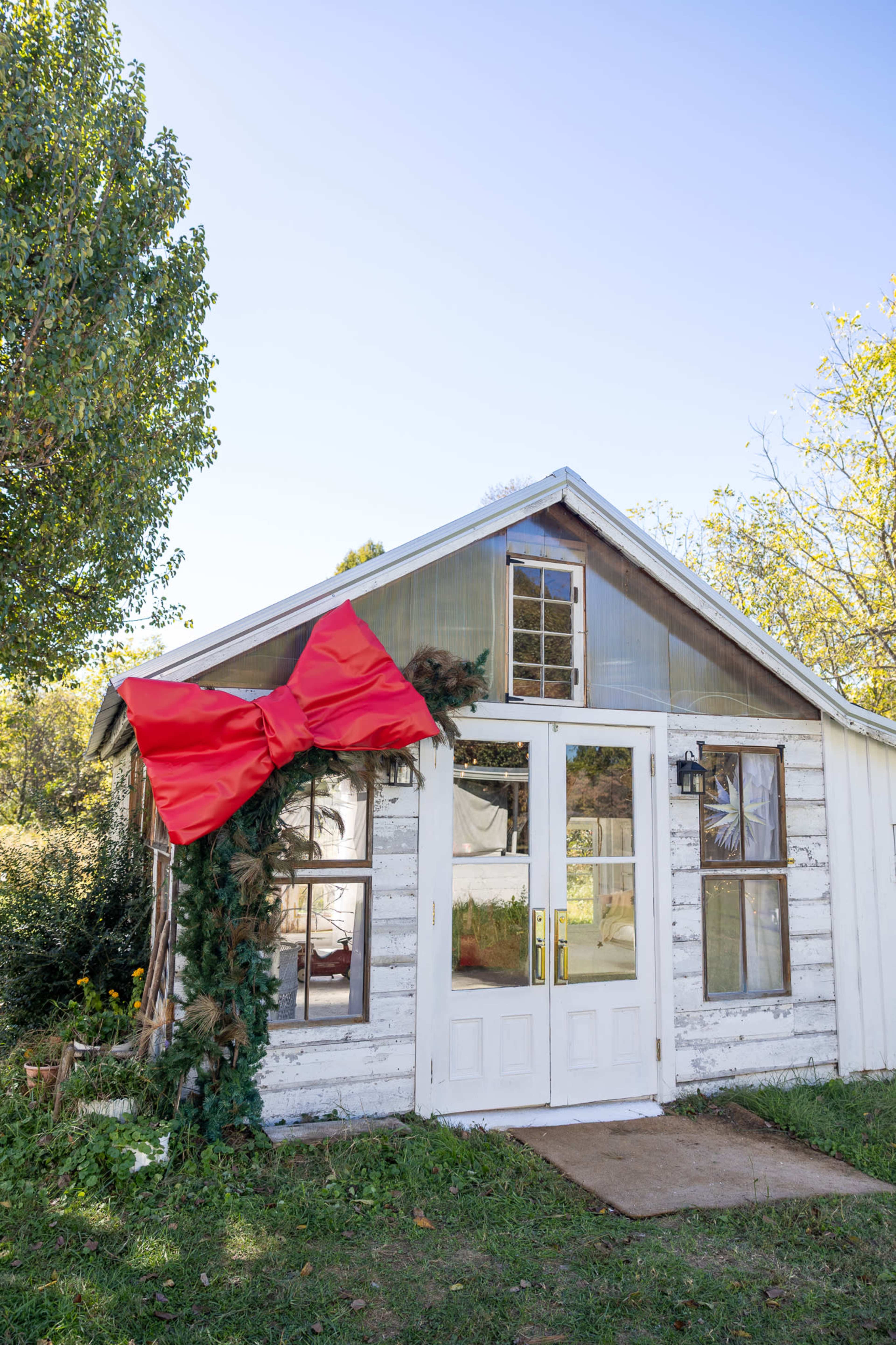 Glassholm Rustic Indoor Studio Image in , Knoxville, TN
