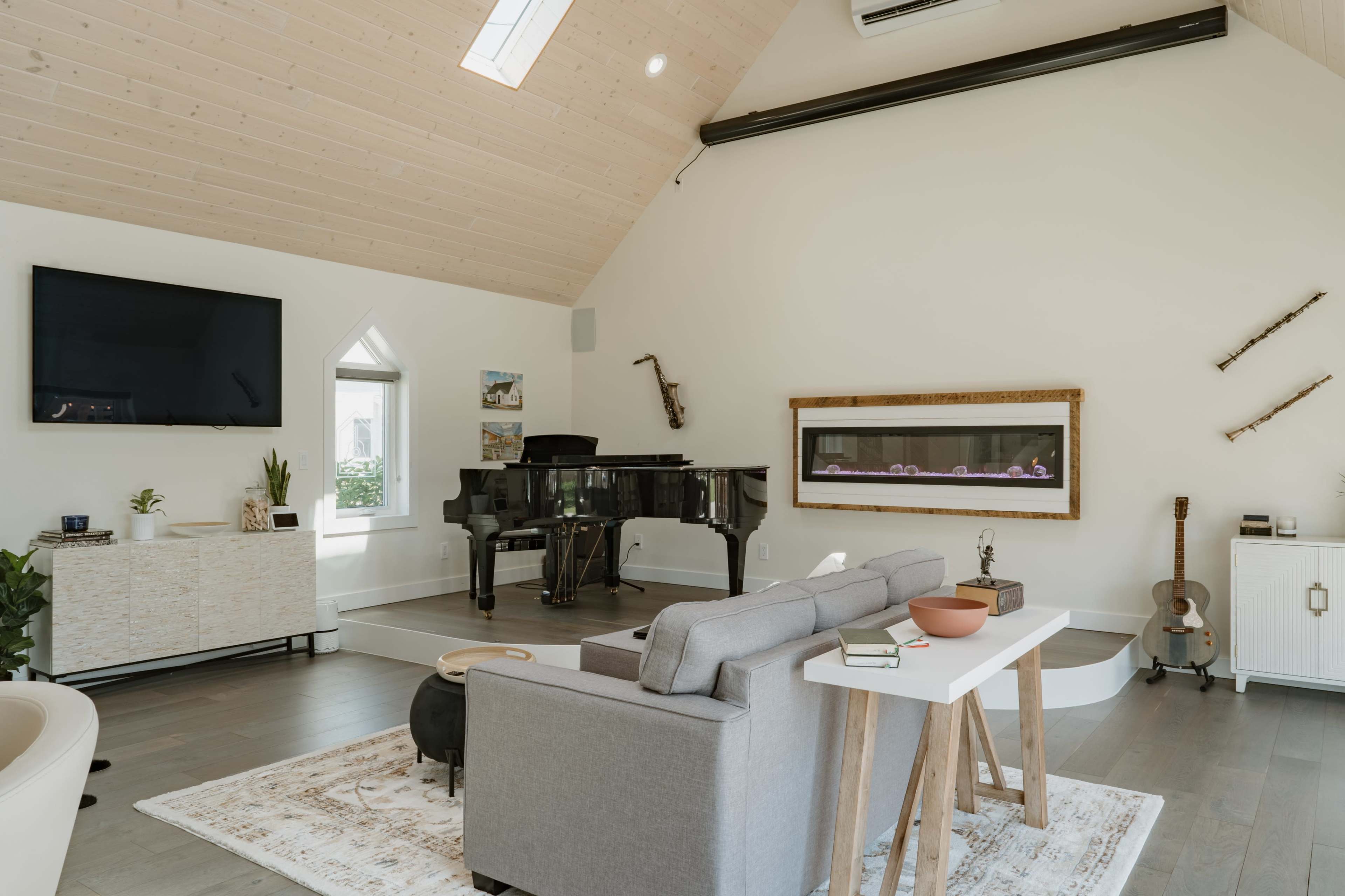 Industrial Loft/Office close to waterfront and downtown Image in Belleville, Belleville, ON