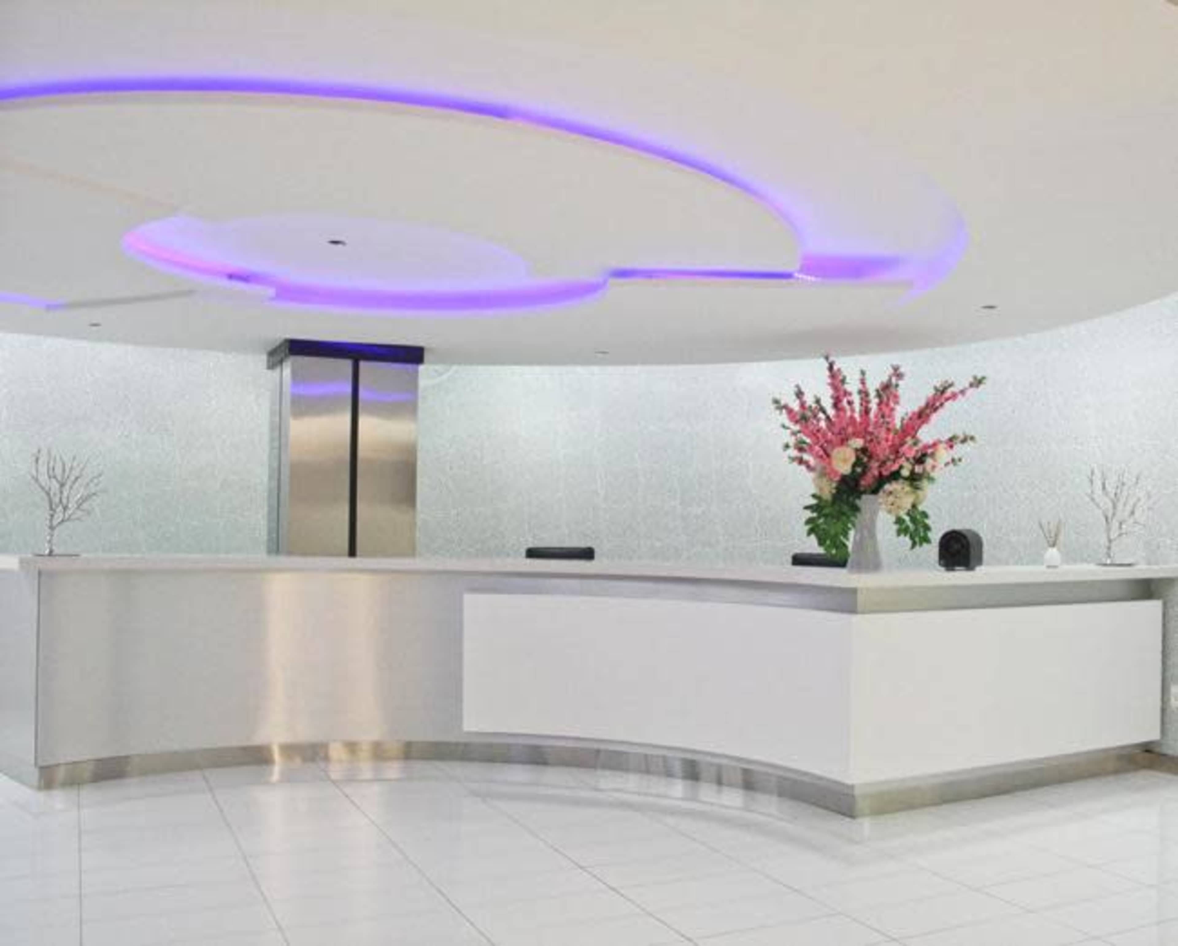 Private Huge Windowed Space, Excellent for Therapists near Bryant Park *Grand Opening Special* Image in Midtown Manhattan, New York, NY