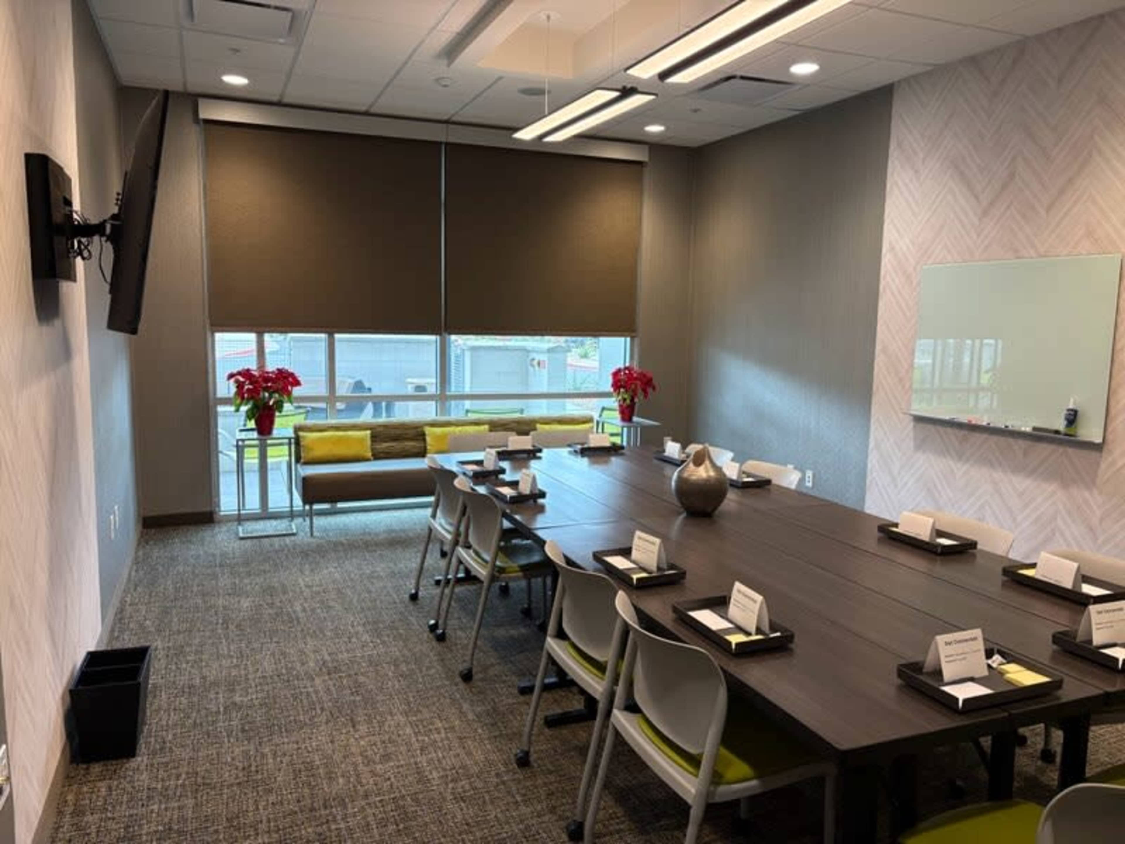 Las Vegas Meeting Room Near the Airport, Allegiant Stadium, Mandalay Bay Convention Center and the Strip. Image in Enterprise, Las Vegas, NV