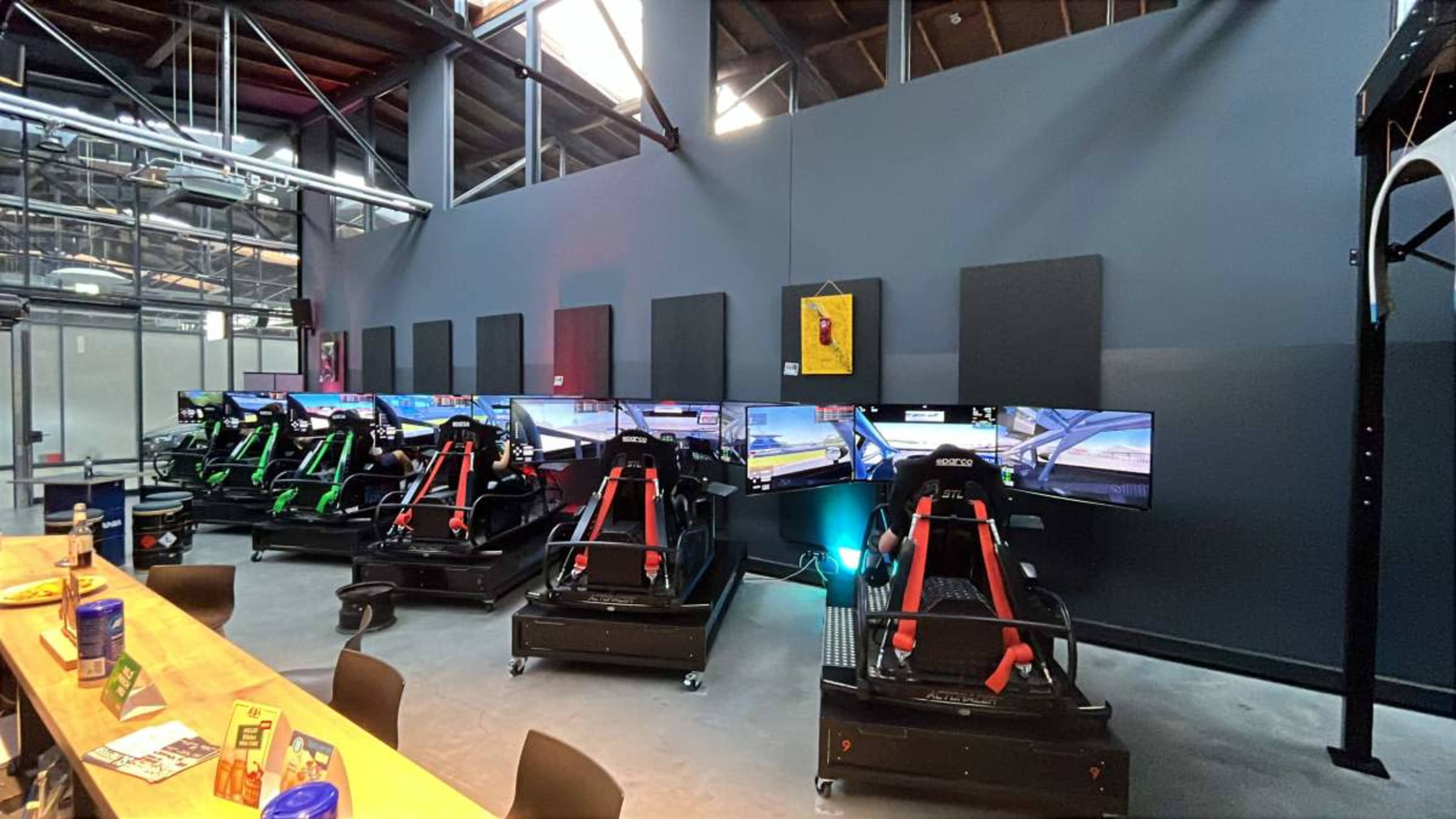 Event Location am Wasser - Tagung/ Workshops/ Coaching & High End Rennsimulatoren Image in Haselhorst, Berlin