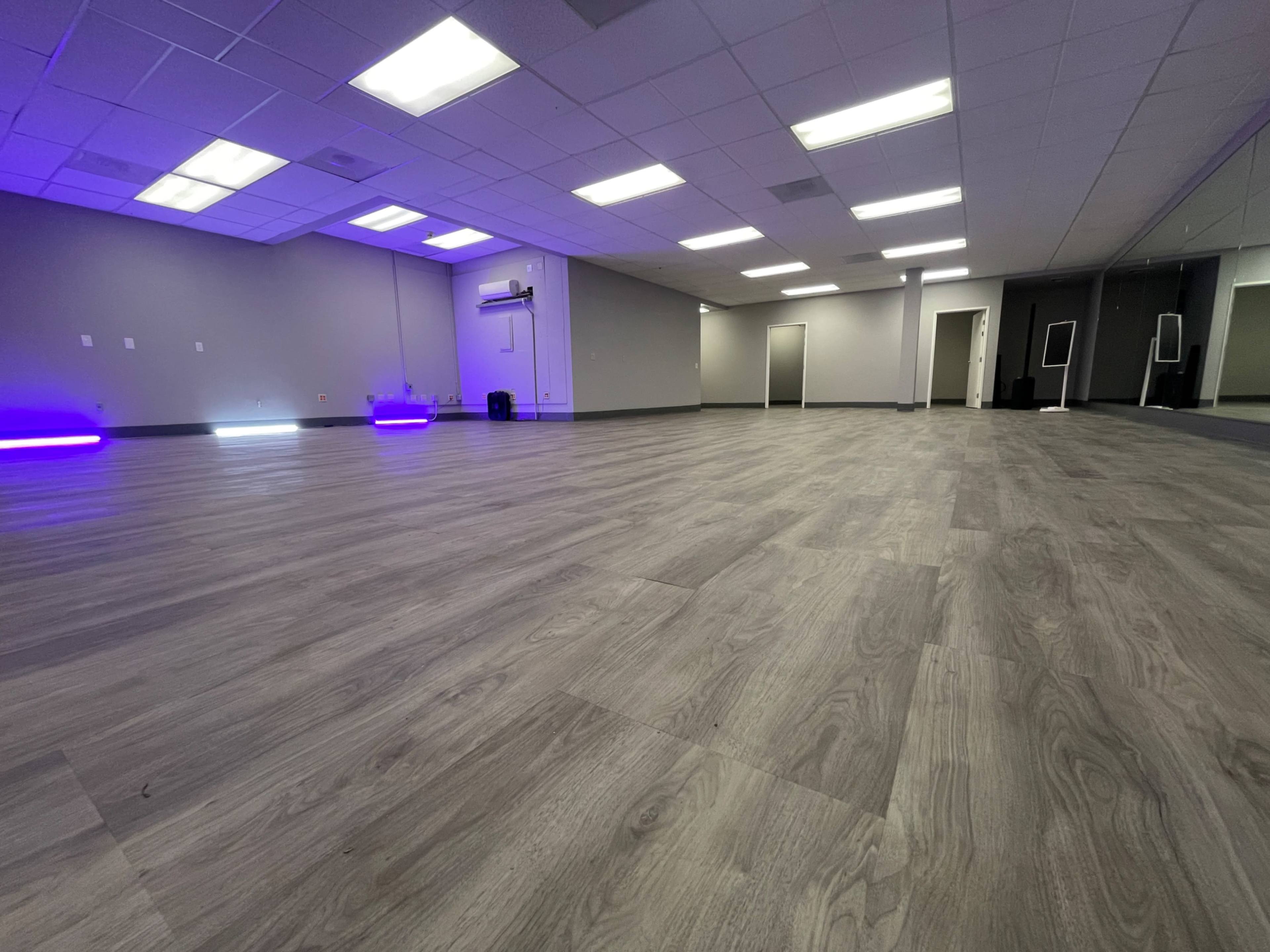 Spacious dance hall, Industrial, roomy Image in Fullerton, Fullerton, CA