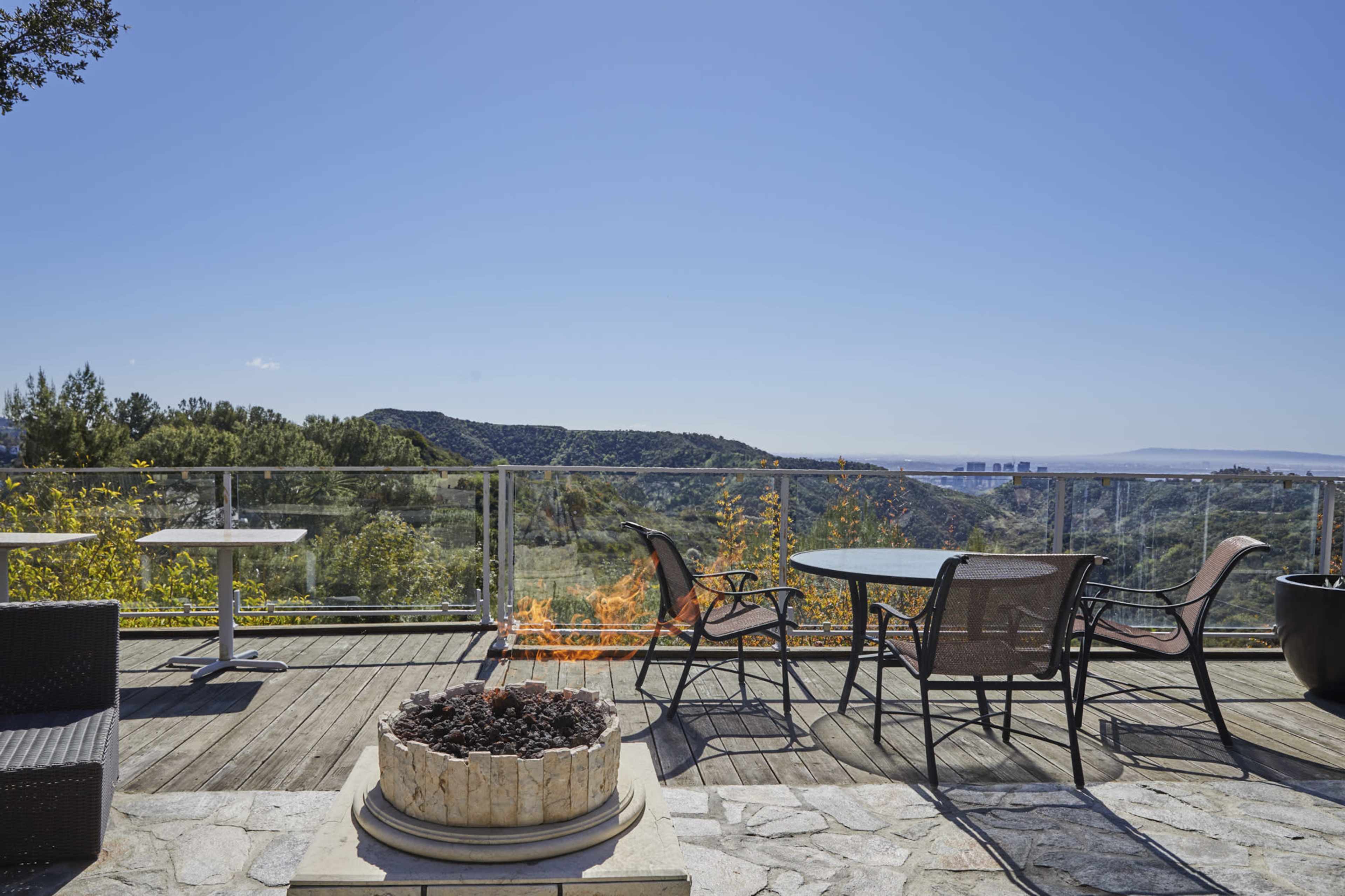 Beautiful House Image in Beverly Crest, Los Angeles, CA