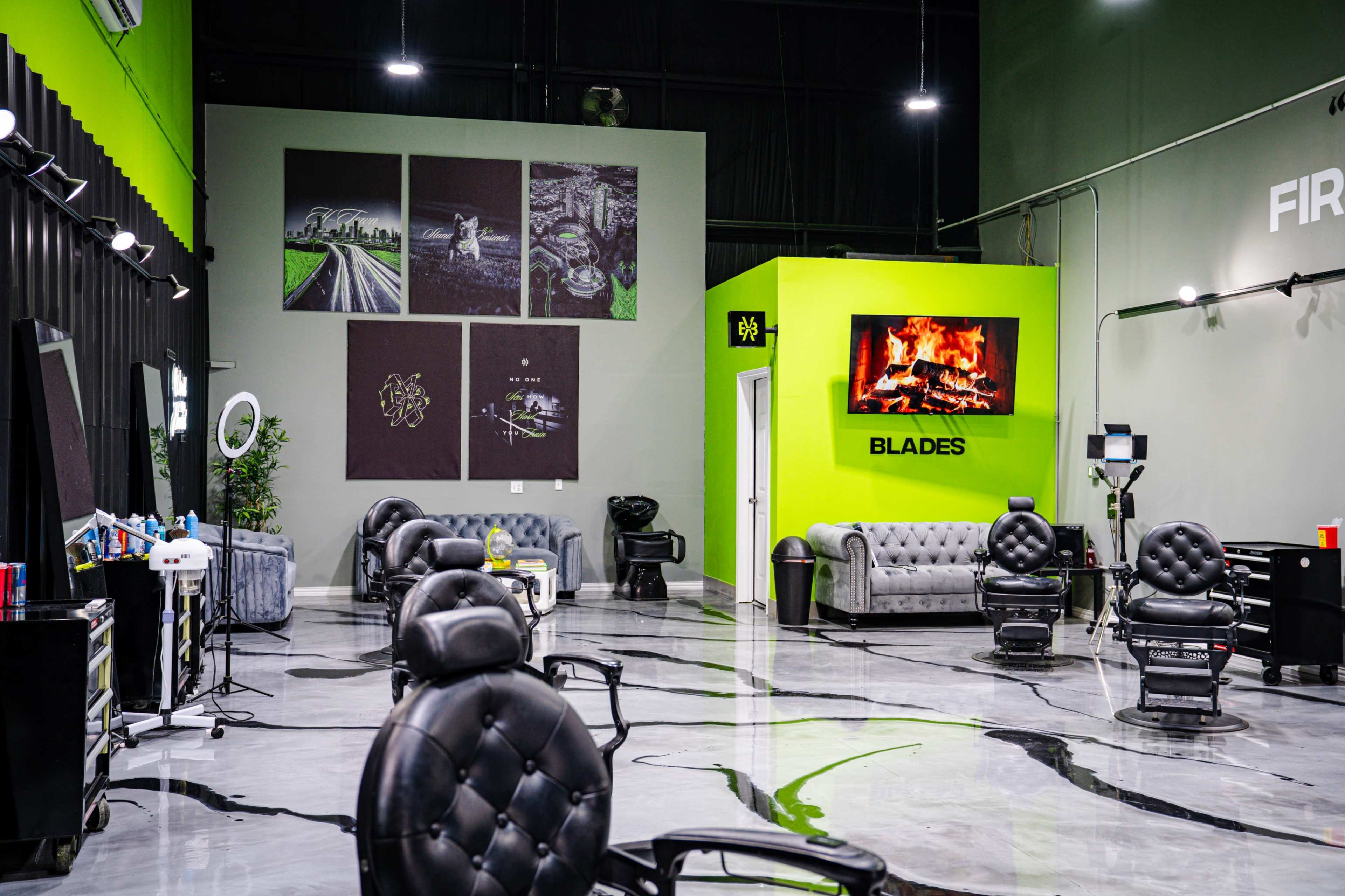 🏙️ Urban Green Creative Warehouse Near Downtown Houston – Aesthetic Barbershop & Event Space Image in Houston, houston, TX