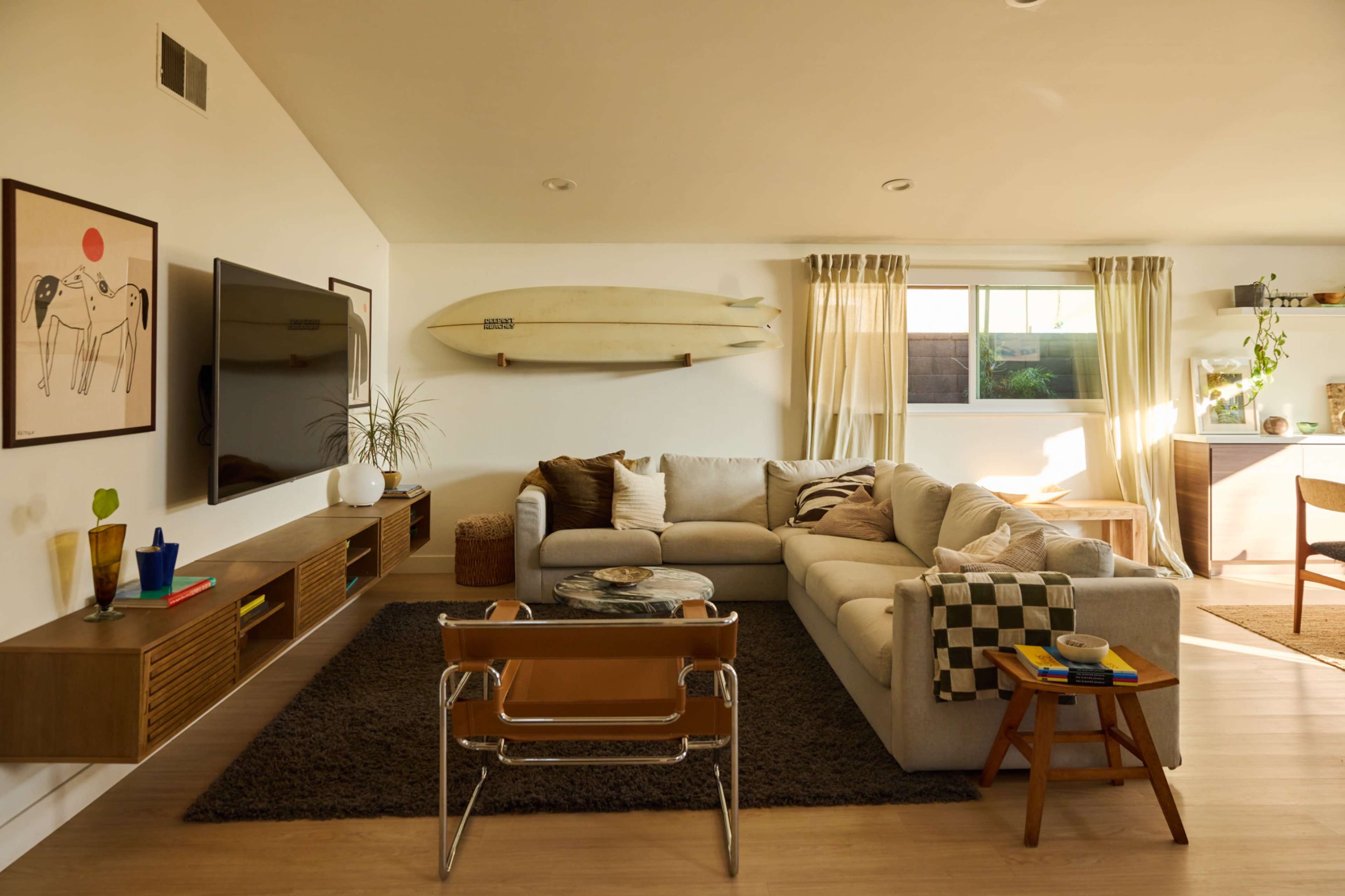 Spacious and Bright Costa Mesa Home Image in College Park, Costa Mesa, CA