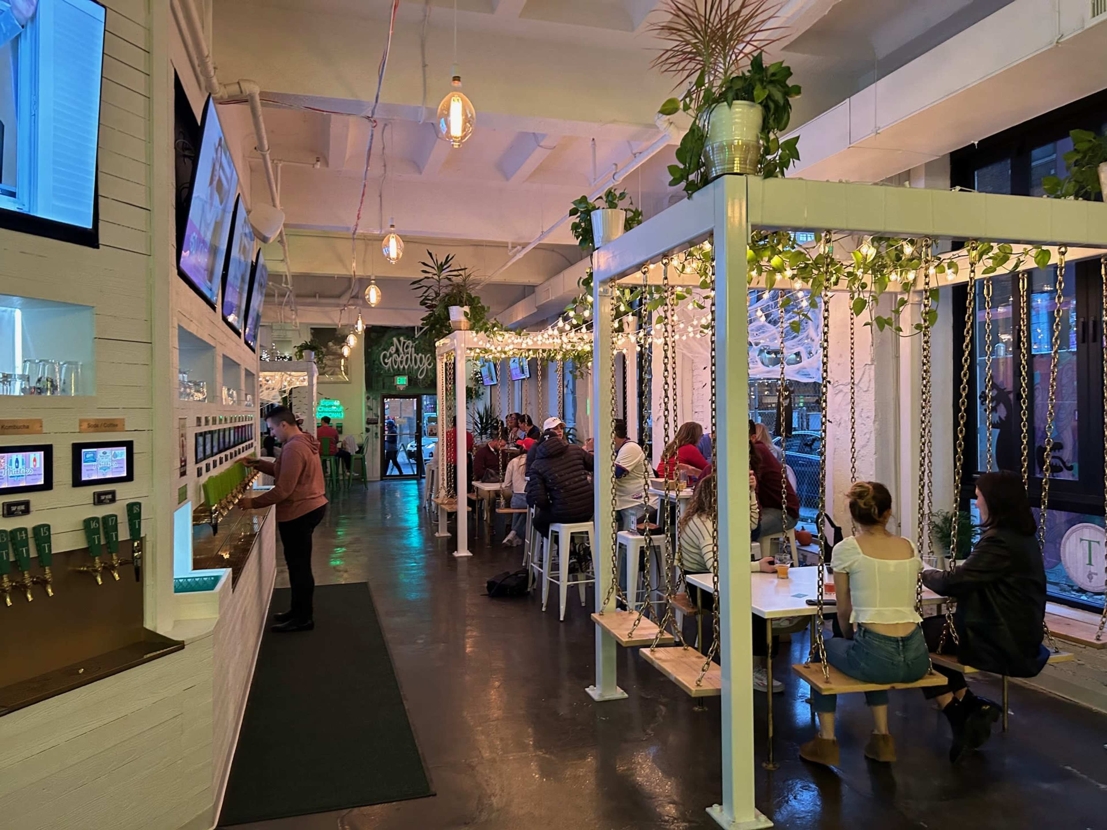 Bright Lofty Downtown Space w/ Swing Set Tables Image in Center City, Philadelphia, PA