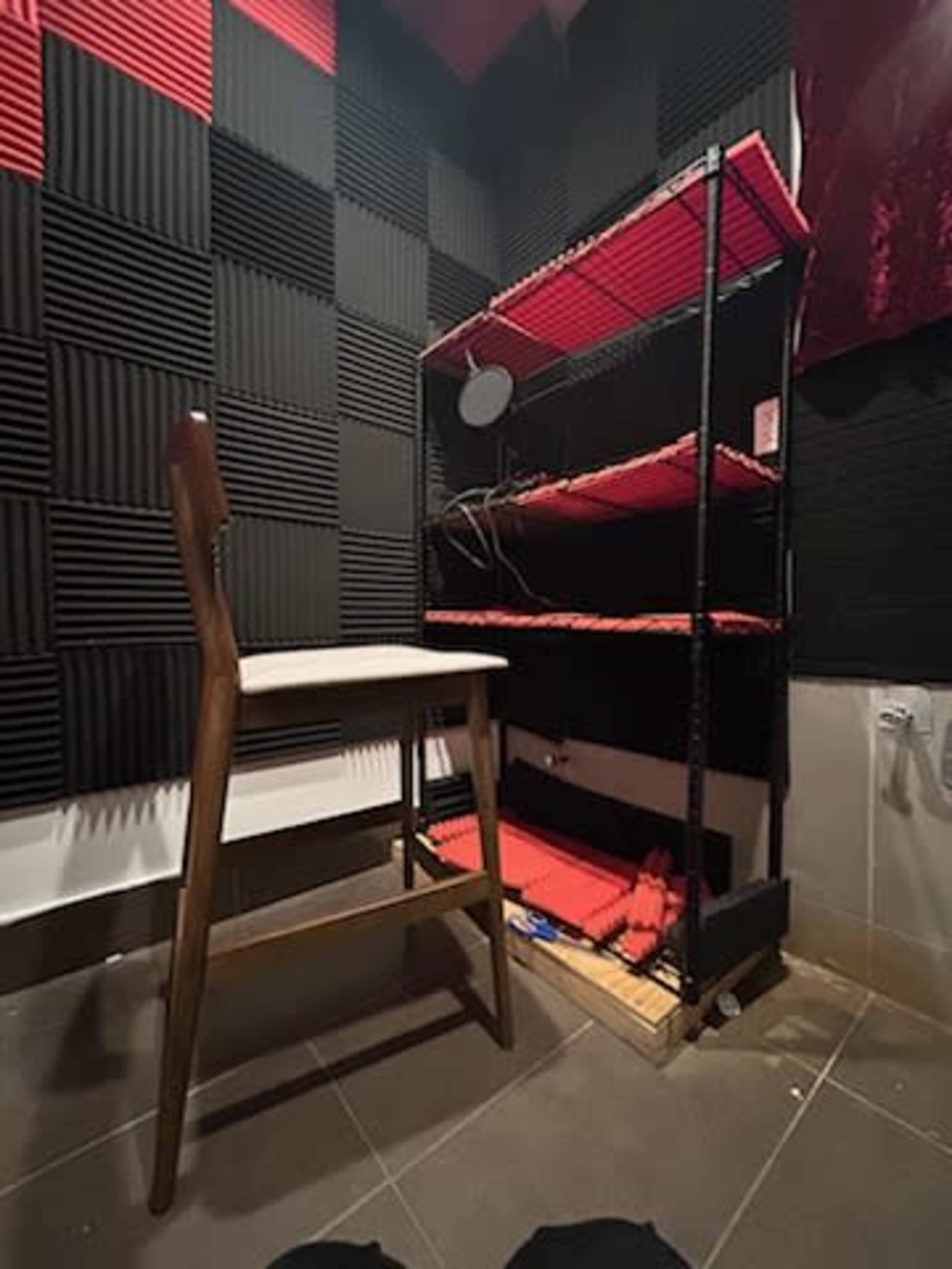 Soundproof Recording Studio for Actors Image in Crown Heights, Brooklyn, NY
