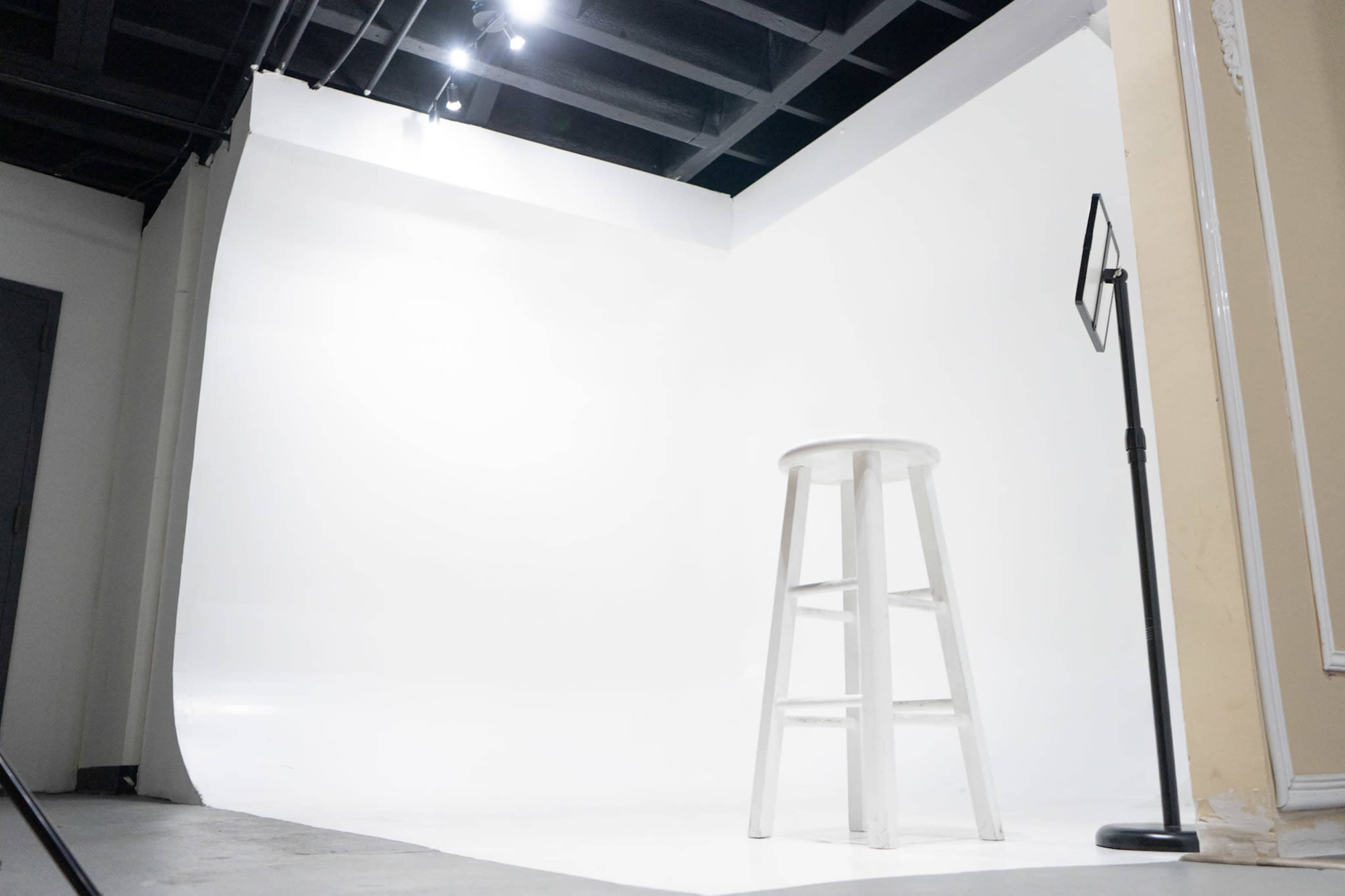 Luxurious Photography/ Creative Space Image in Jonestown, Baltimore, MD