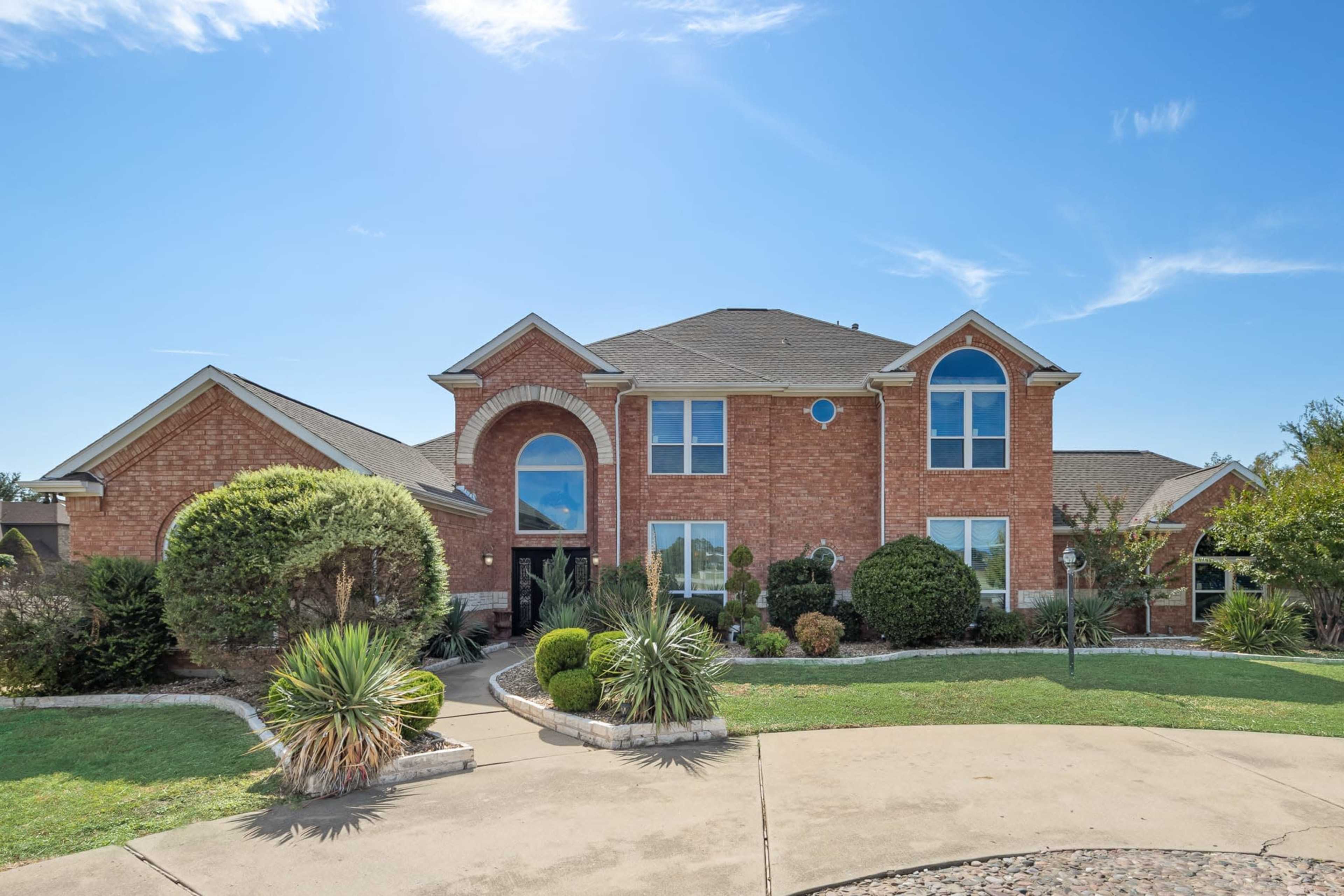 Photo & Video Shoot Location in Mansfield, TX | Luxury Estate Image in Mansfield, MANSFIELD, TX