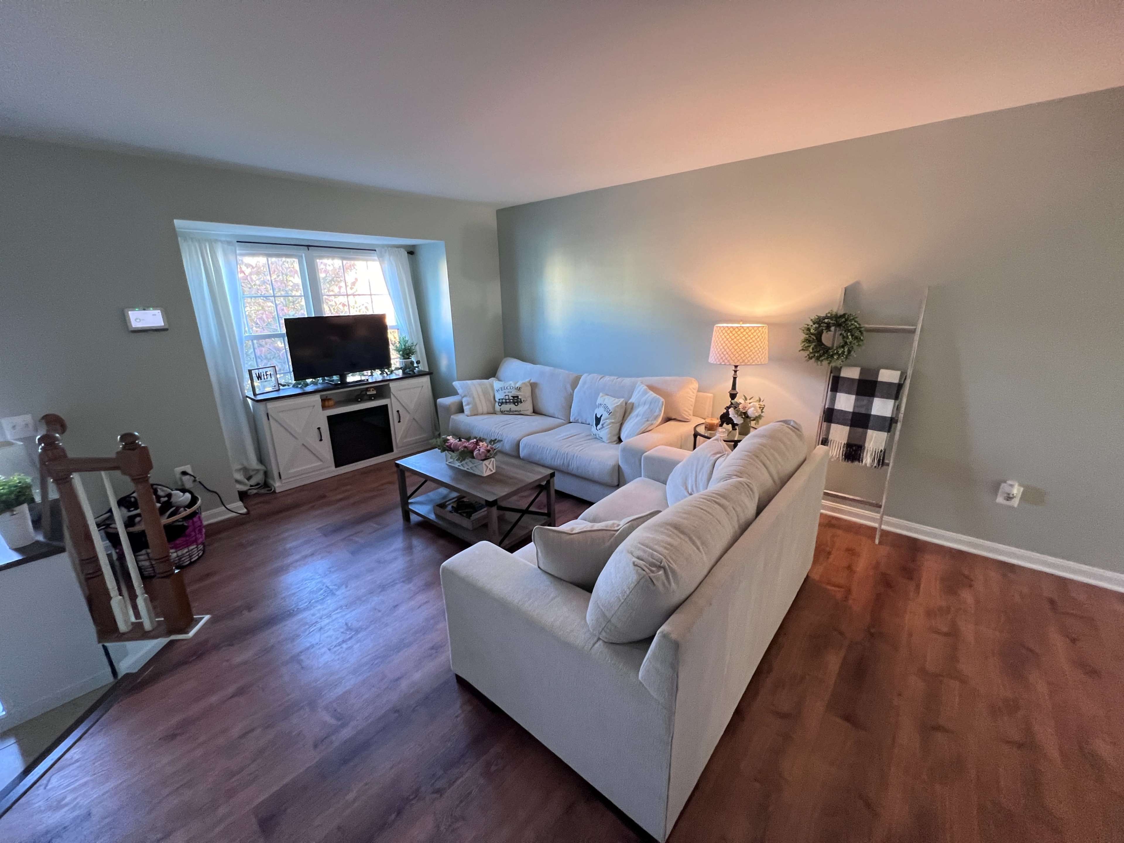 Suburban Studio with Multiple Spaces Image in , Fredericksburg, VA