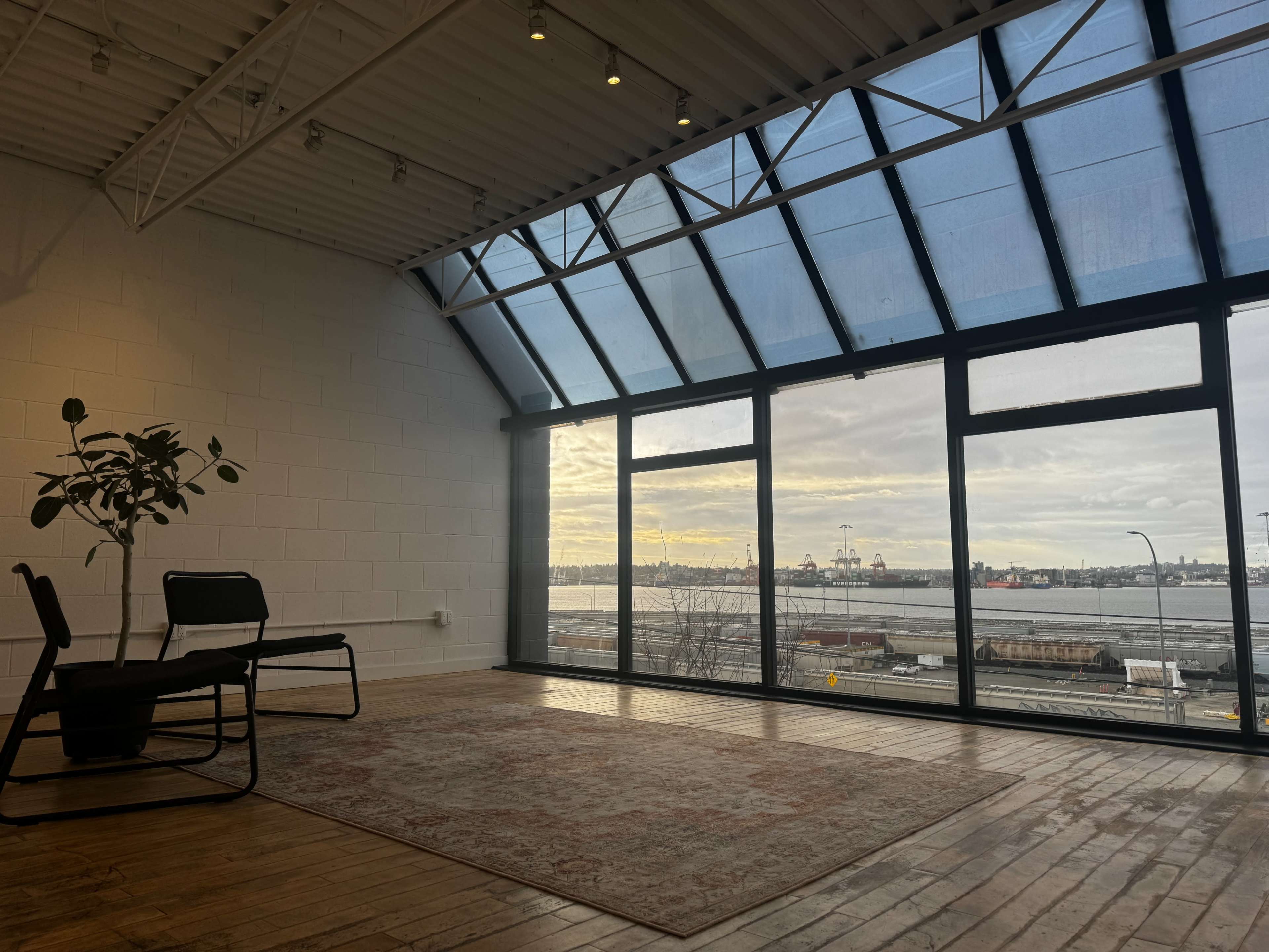 Shipyards Studio with amazing natural light Image in North Vancouver, North Vancouver, BC