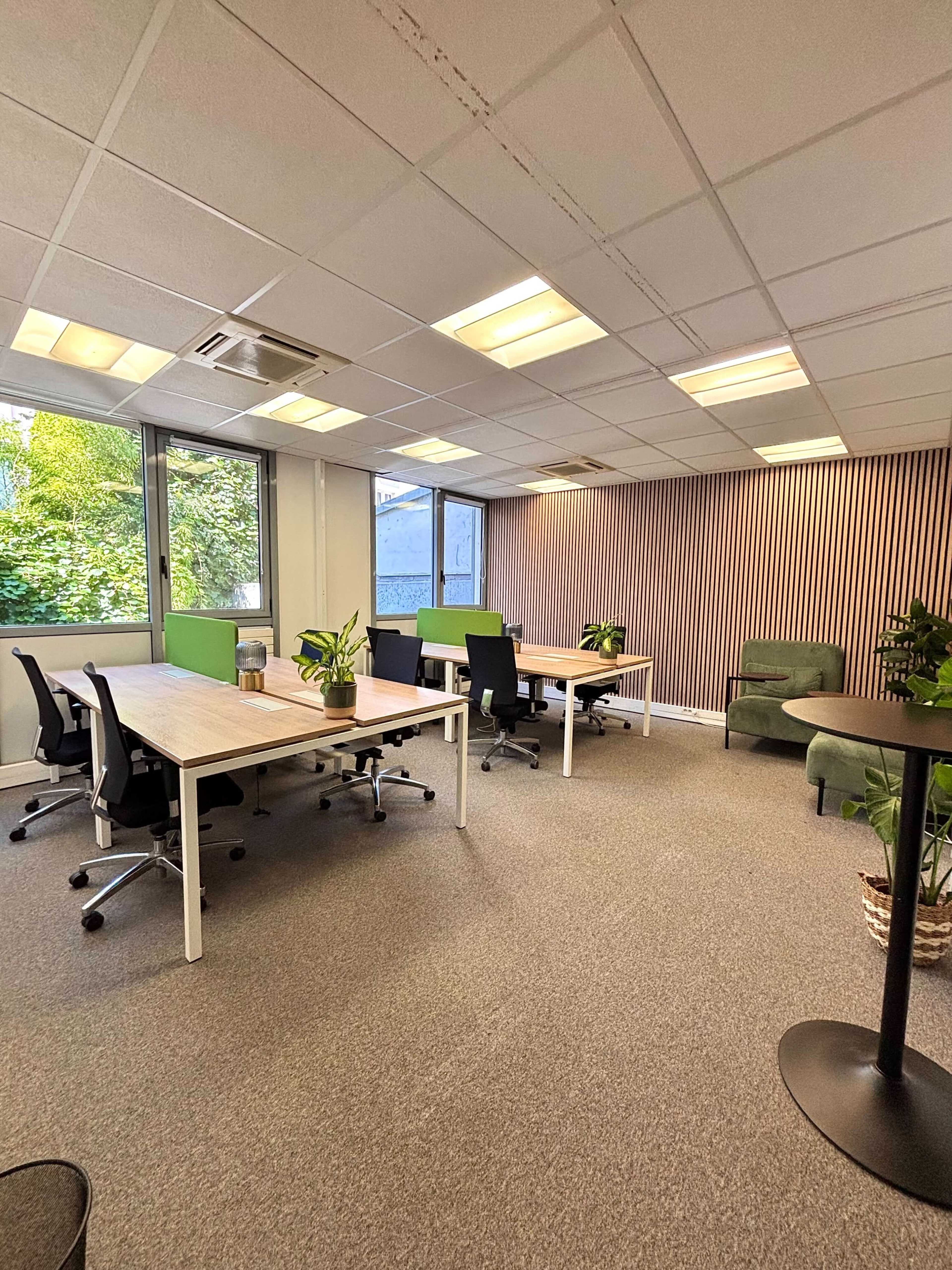 Modern Workspace Image in , Levallois