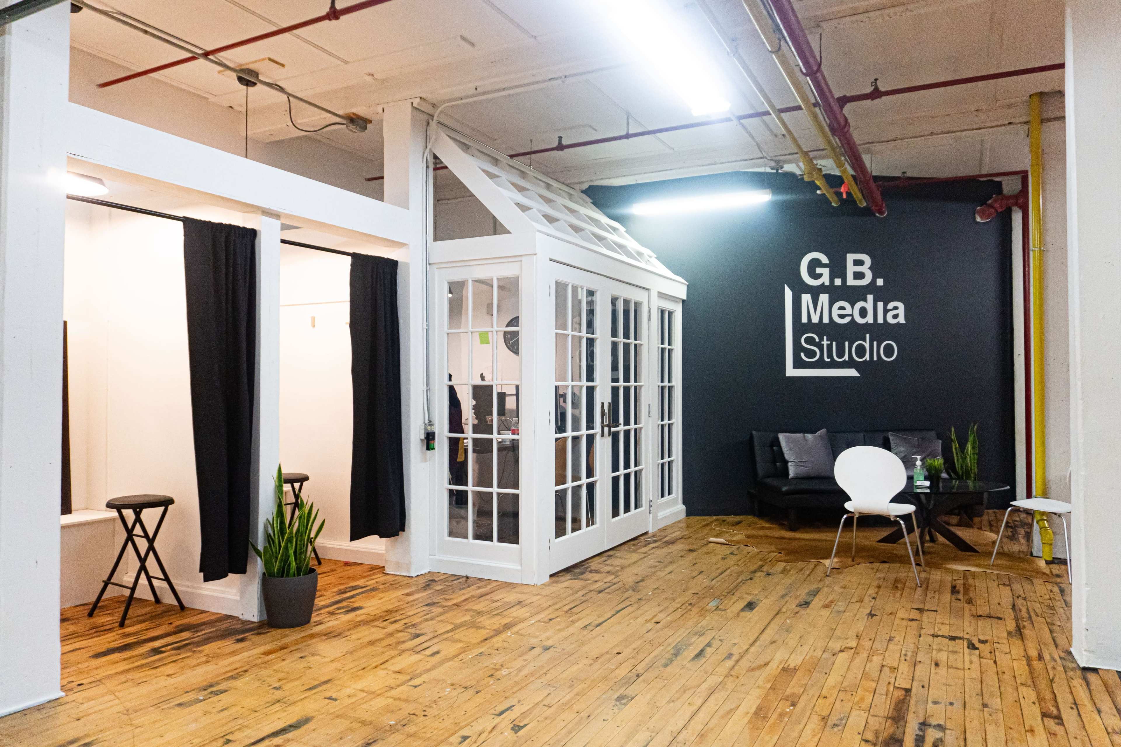 Industrial rustic studio with clean modern Aesthetic Image in Oakville, Watertown, CT