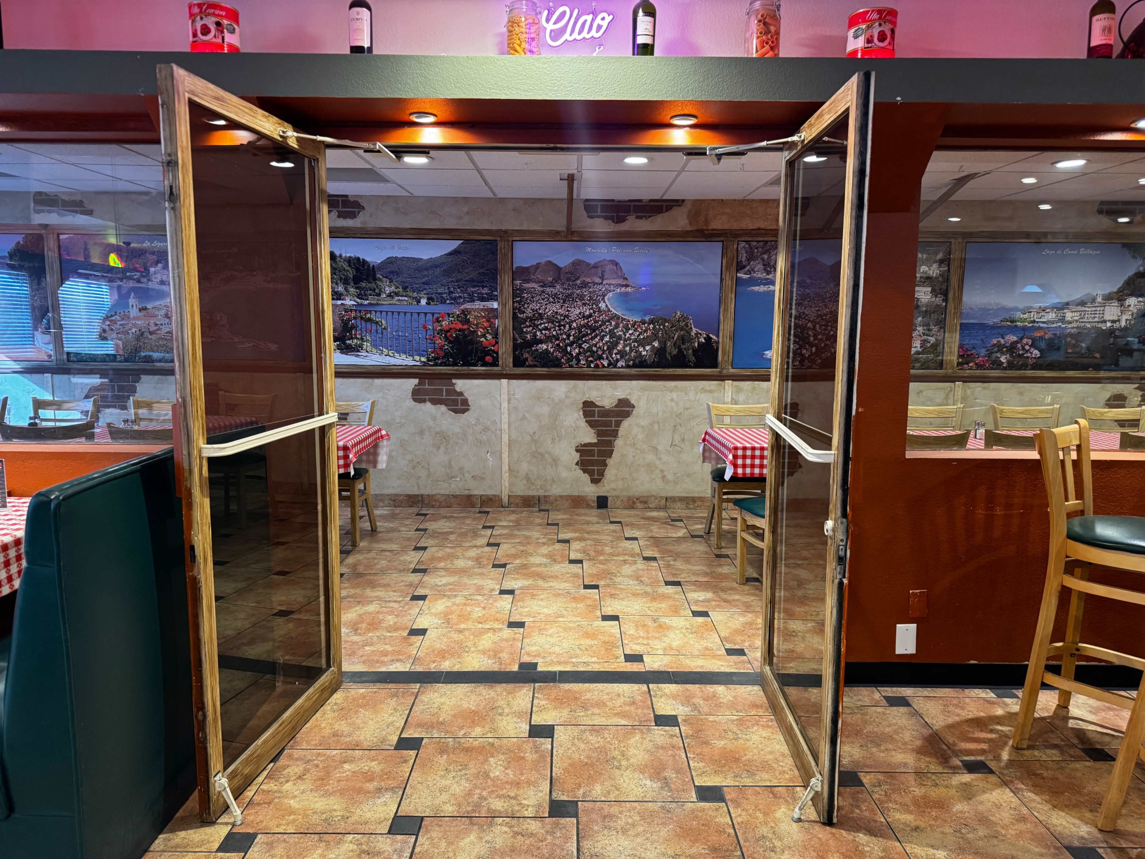 East Side Pizzeria with Space to Host Events up to 30 People Image in Paradise, Las Vegas, NV