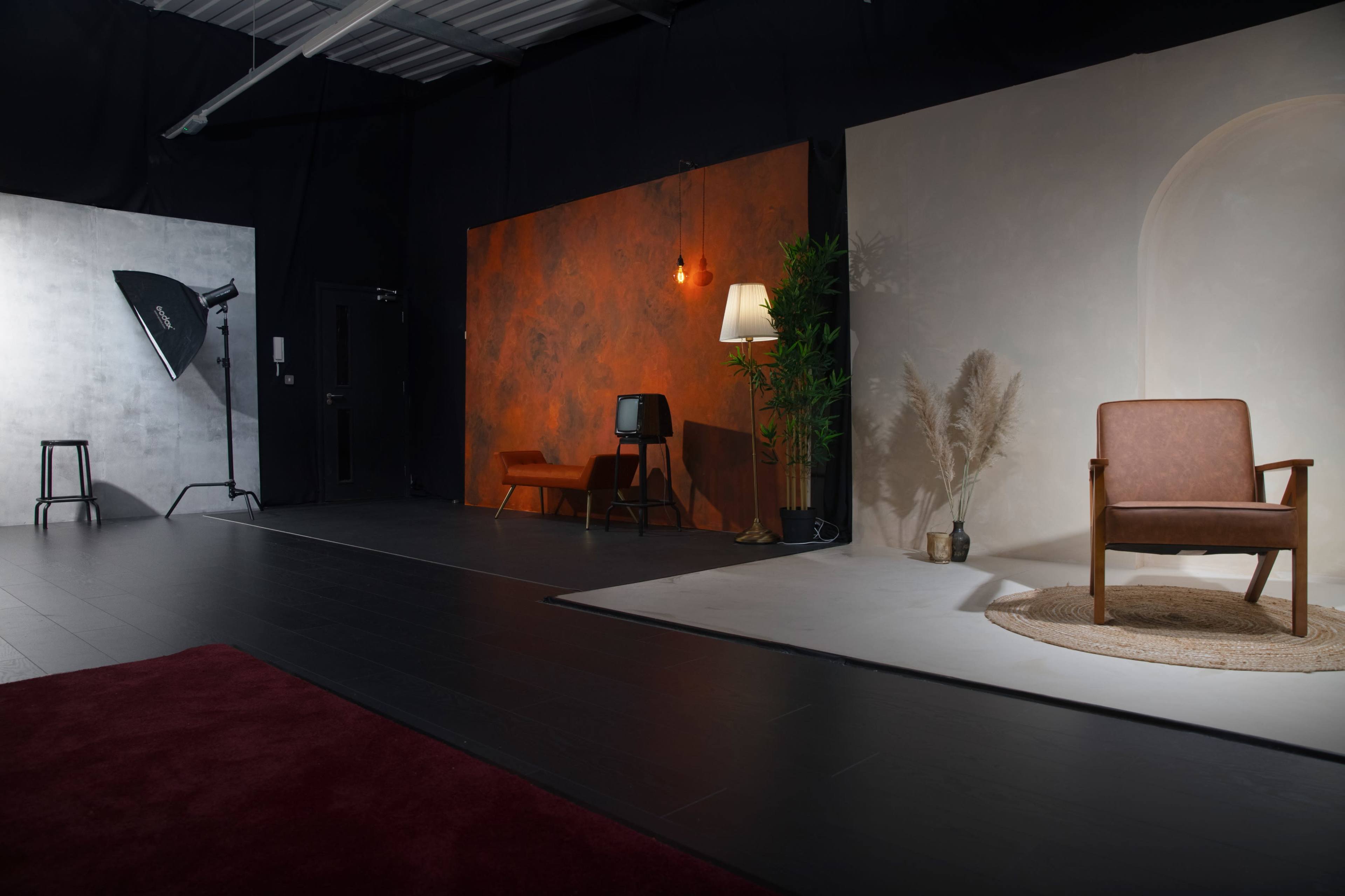 Multi Set photography and videography studio Image in Bromley By Bow, London, ENG