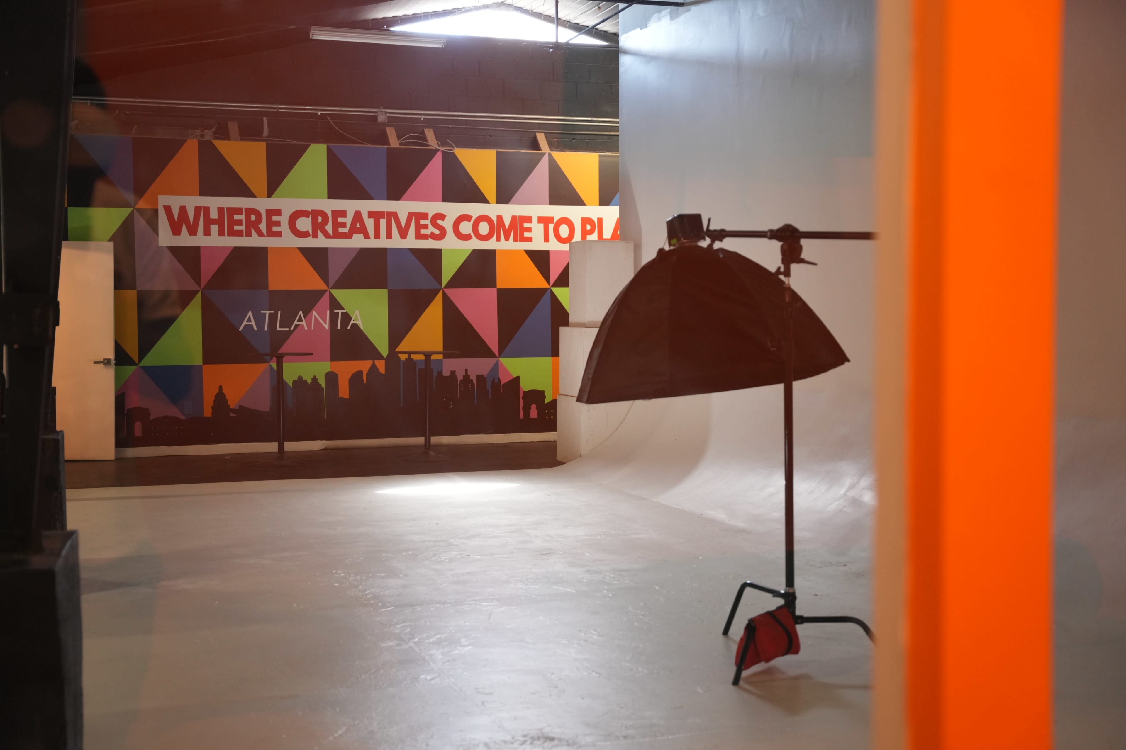 Free Street Parking – Urban Downtown Warehouse Perfect for Photography & Events Image in Pittsburgh, Atlanta, GA