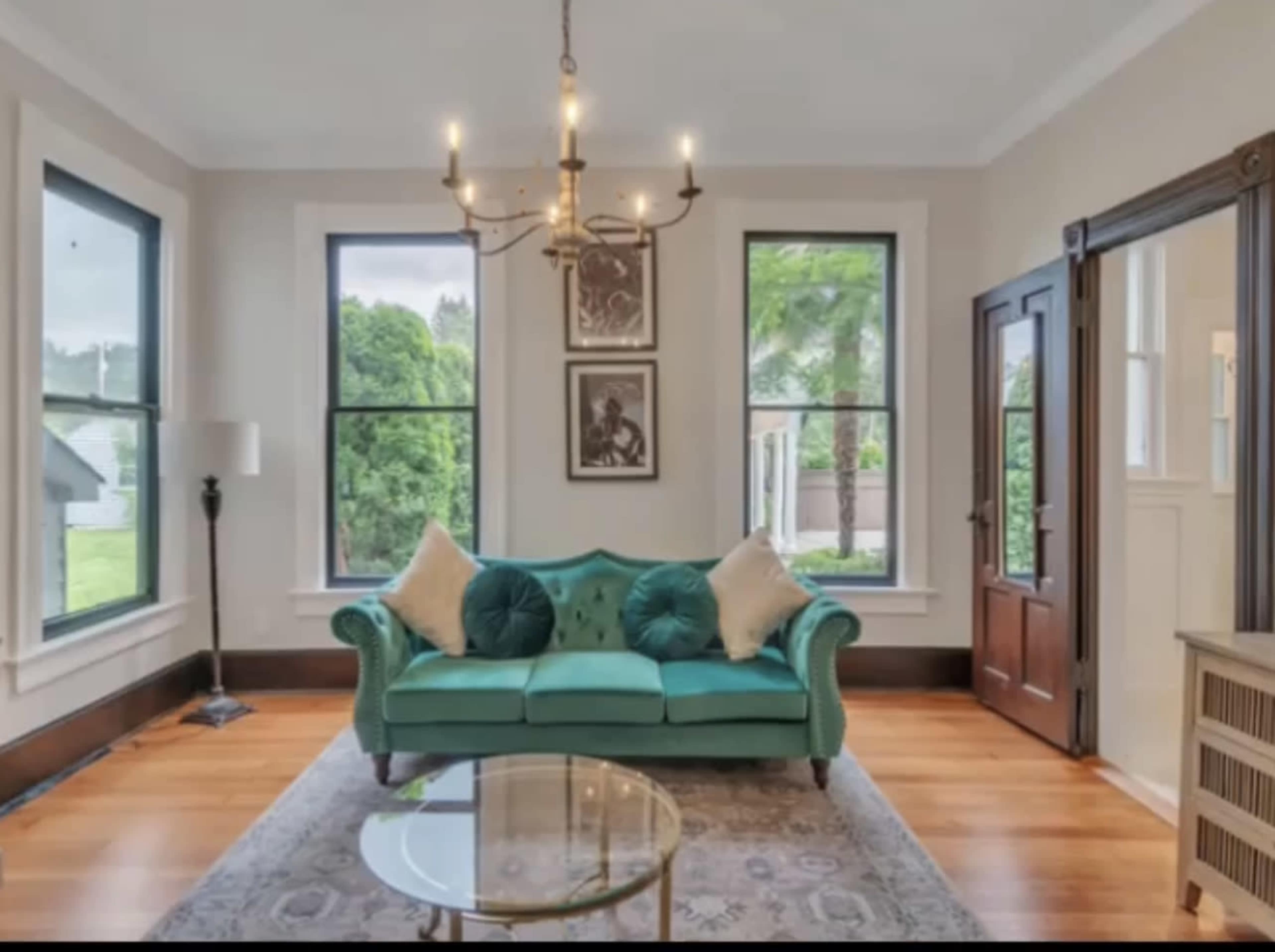 Outside of Seattle area, Garden French country Wedding venue with overnight accommodations Image in Orting, Orting, WA