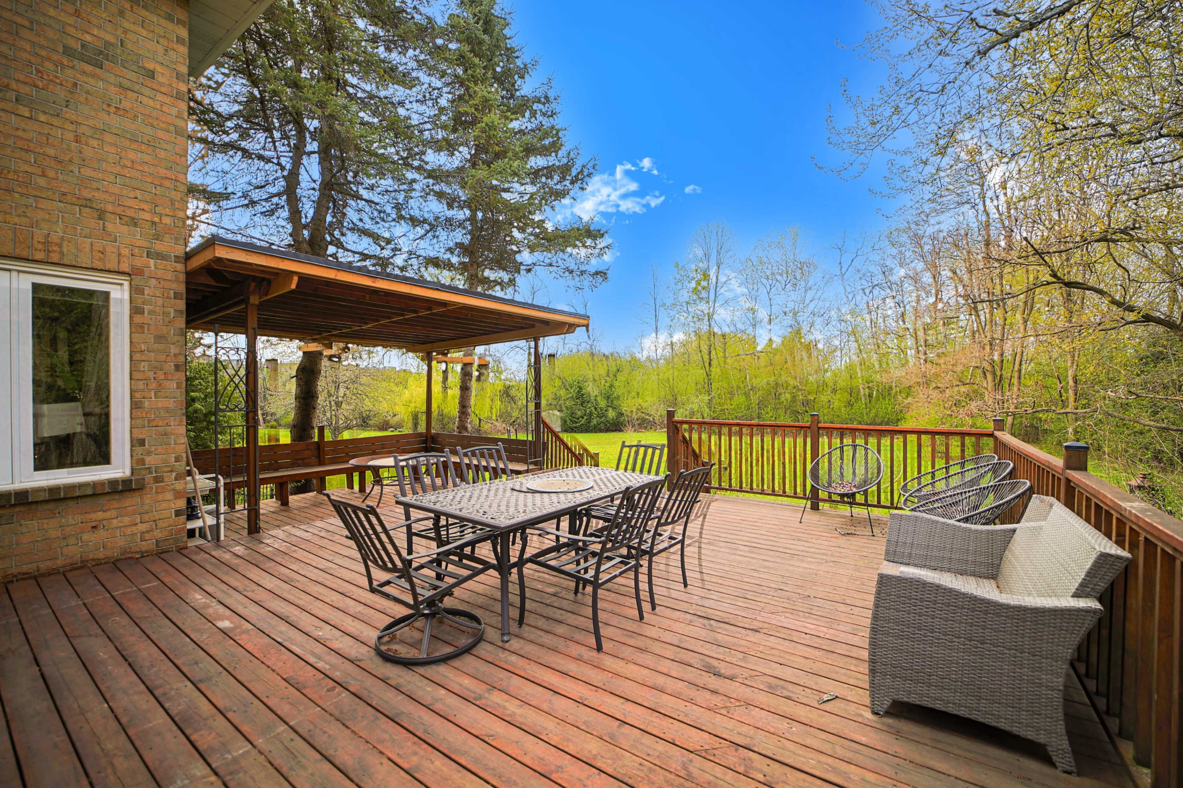 Elegant 6-Bedroom Richmond Hill Home With Entertainment Basement – Film & Lifestyle Shoot Friendly Image in Richmond Hill, Richmond Hill, ON