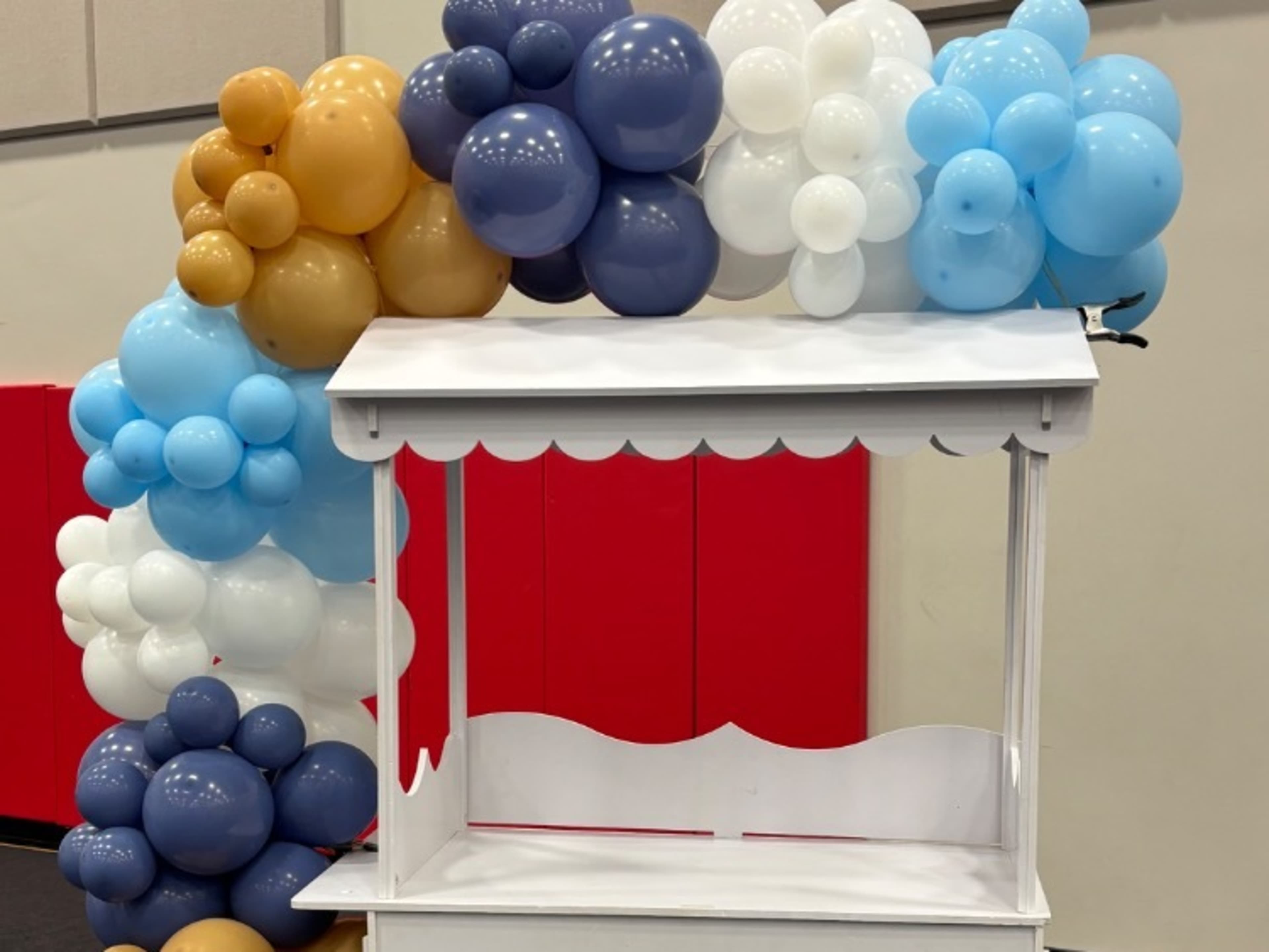 Treat cart and balloons 