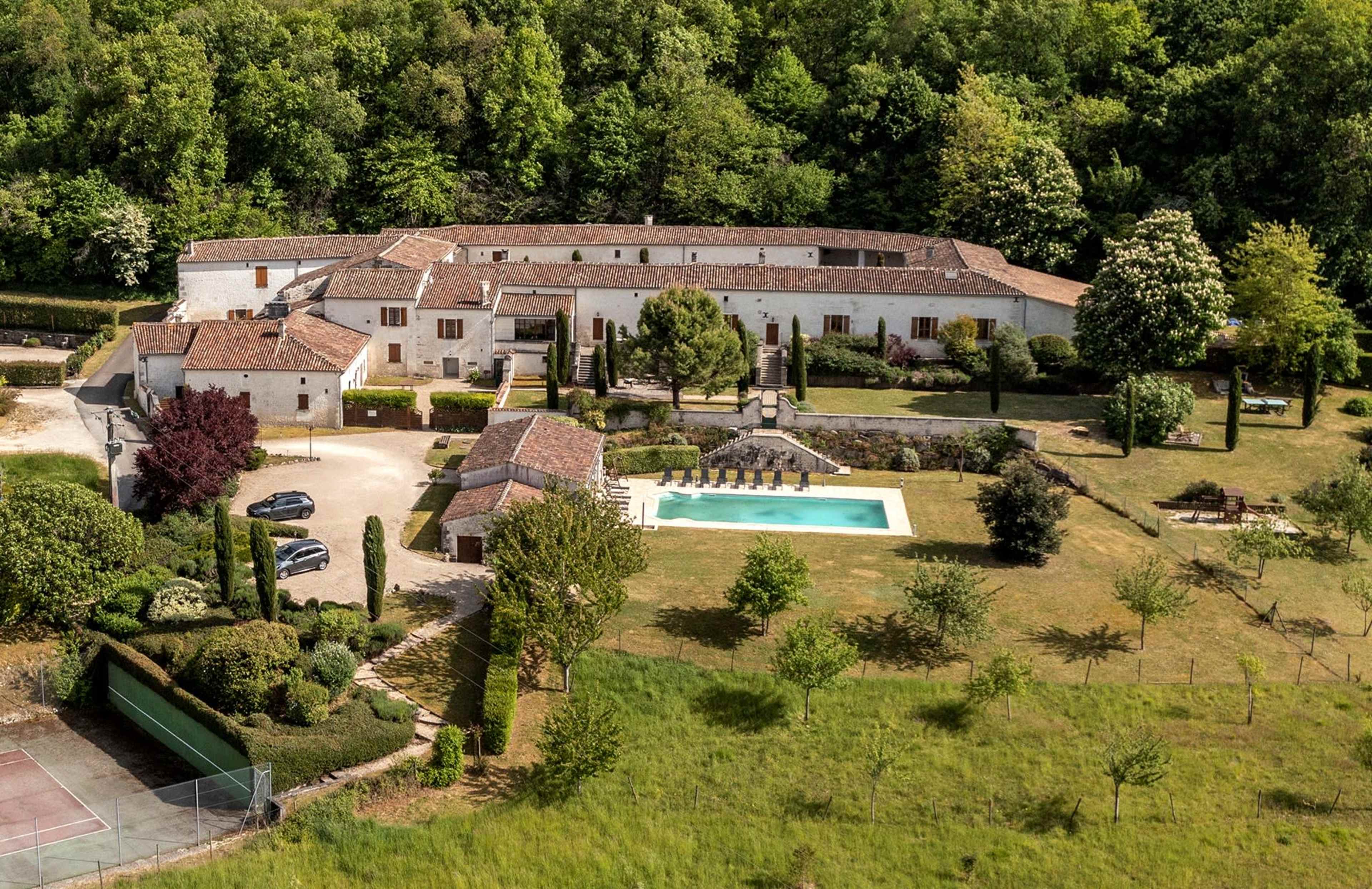 Relais de poste du XVIIème siècle rénové Image in , Saint-Preuil