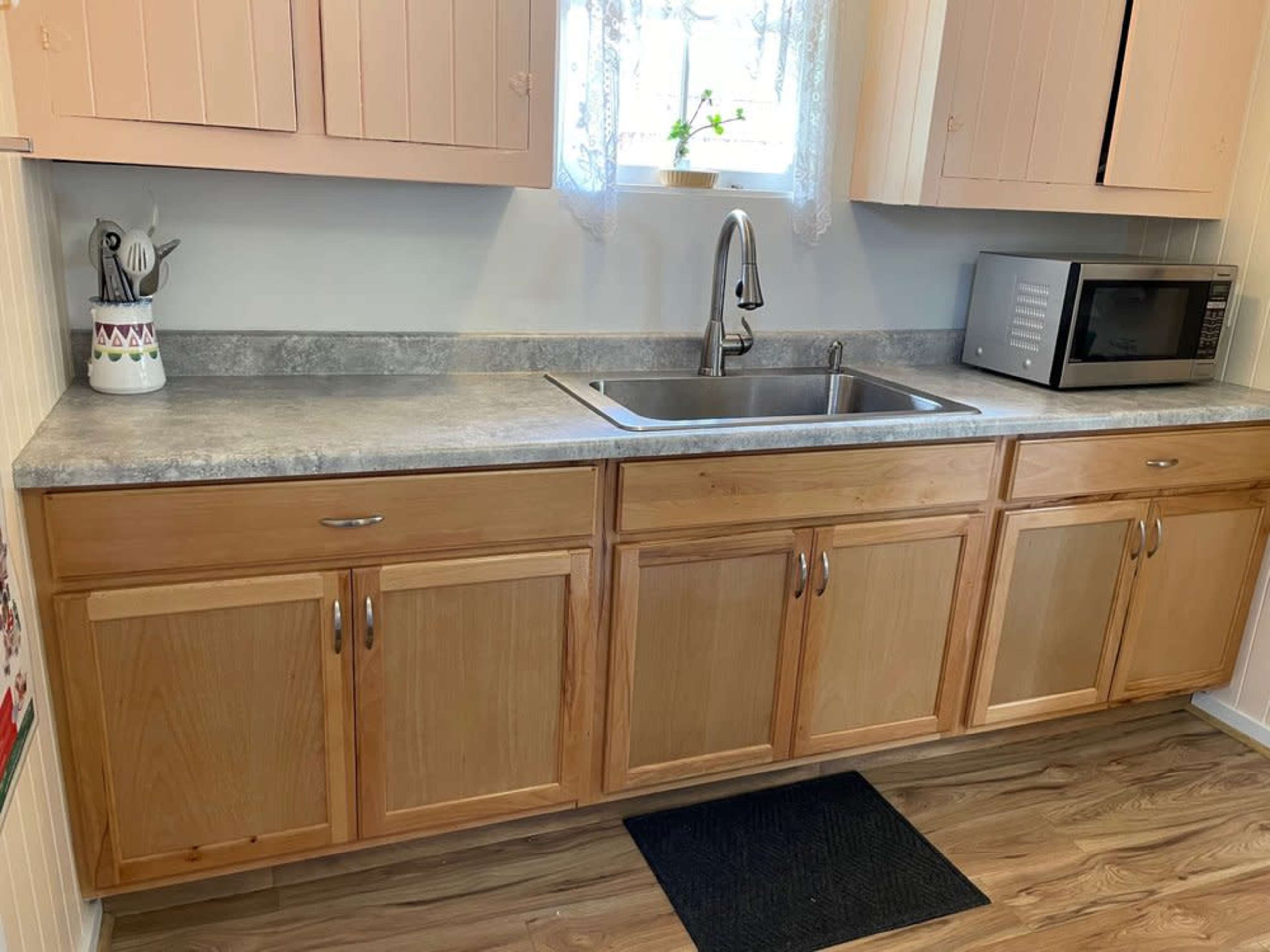 Cottage Studio Space Image in Alameda, Alameda, CA