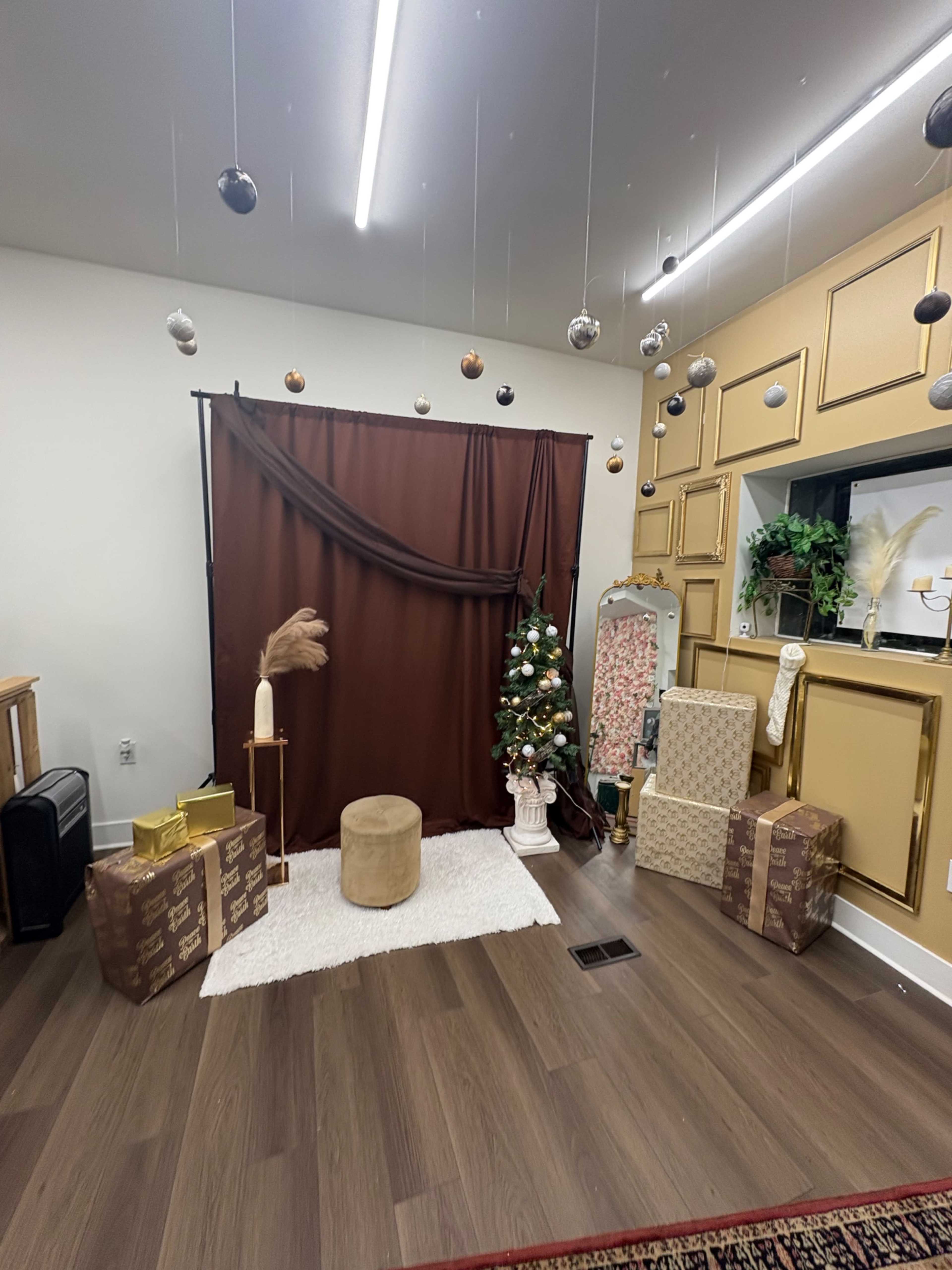 Holiday Photo & Content Studio Image in Cooper Point, Camden, NJ