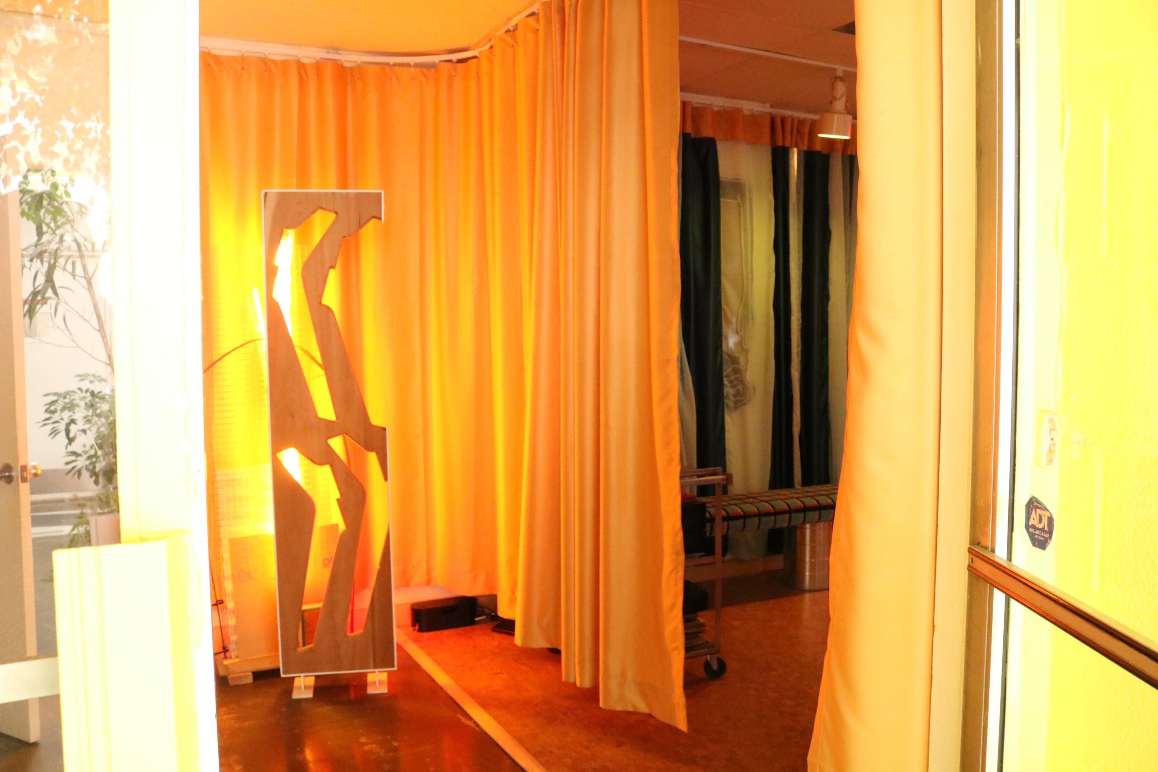 *New* Vibrant Silverlake Flex Space for Meetings, Workshops & Small Pop-Ups Image in Silver Lake, Los Angeles, CA