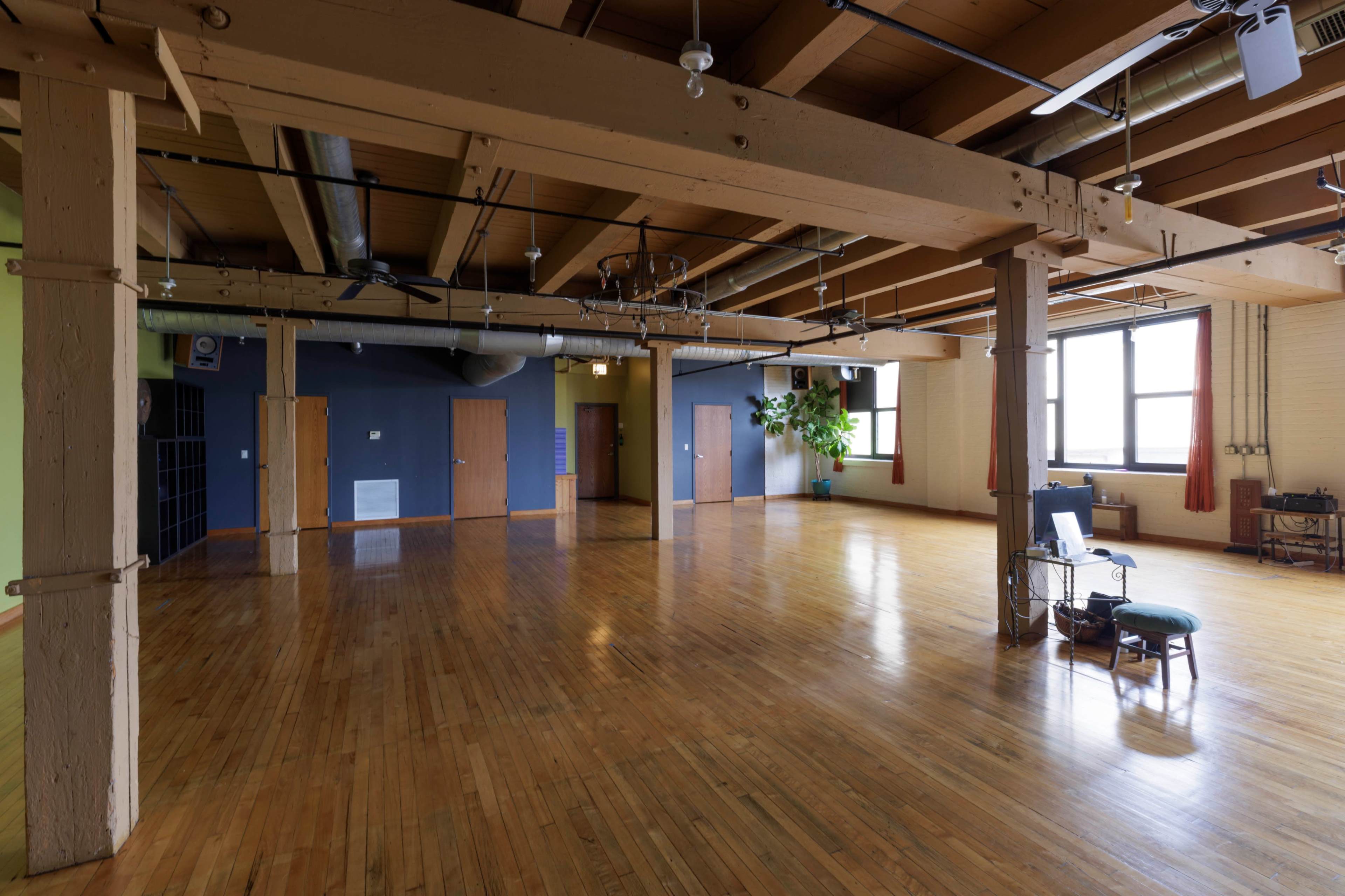 Lincoln Park Bucktown Loft Studios - Studio 1 Image in Bucktown, Chicago, IL
