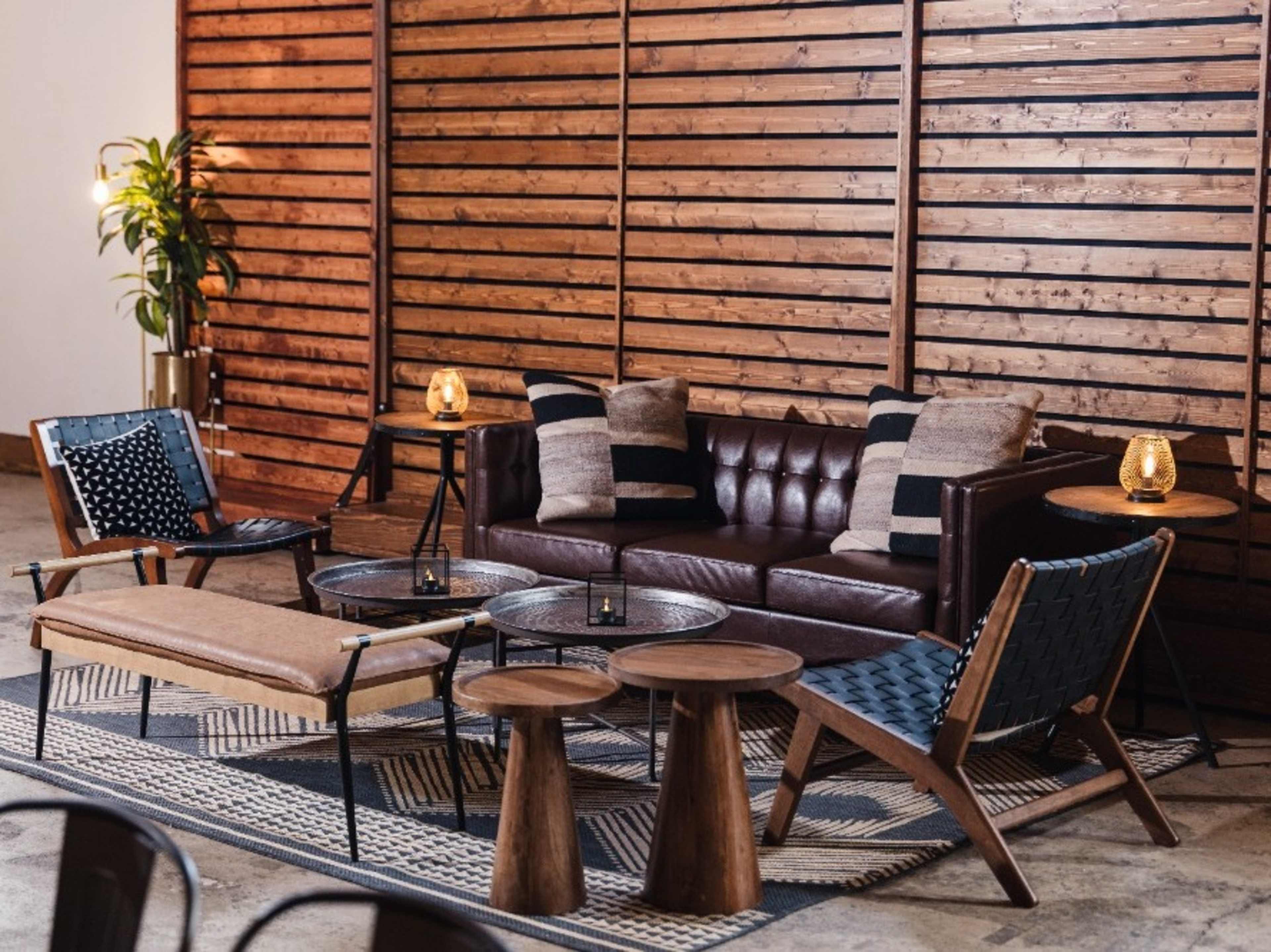 Lounge Furniture Set