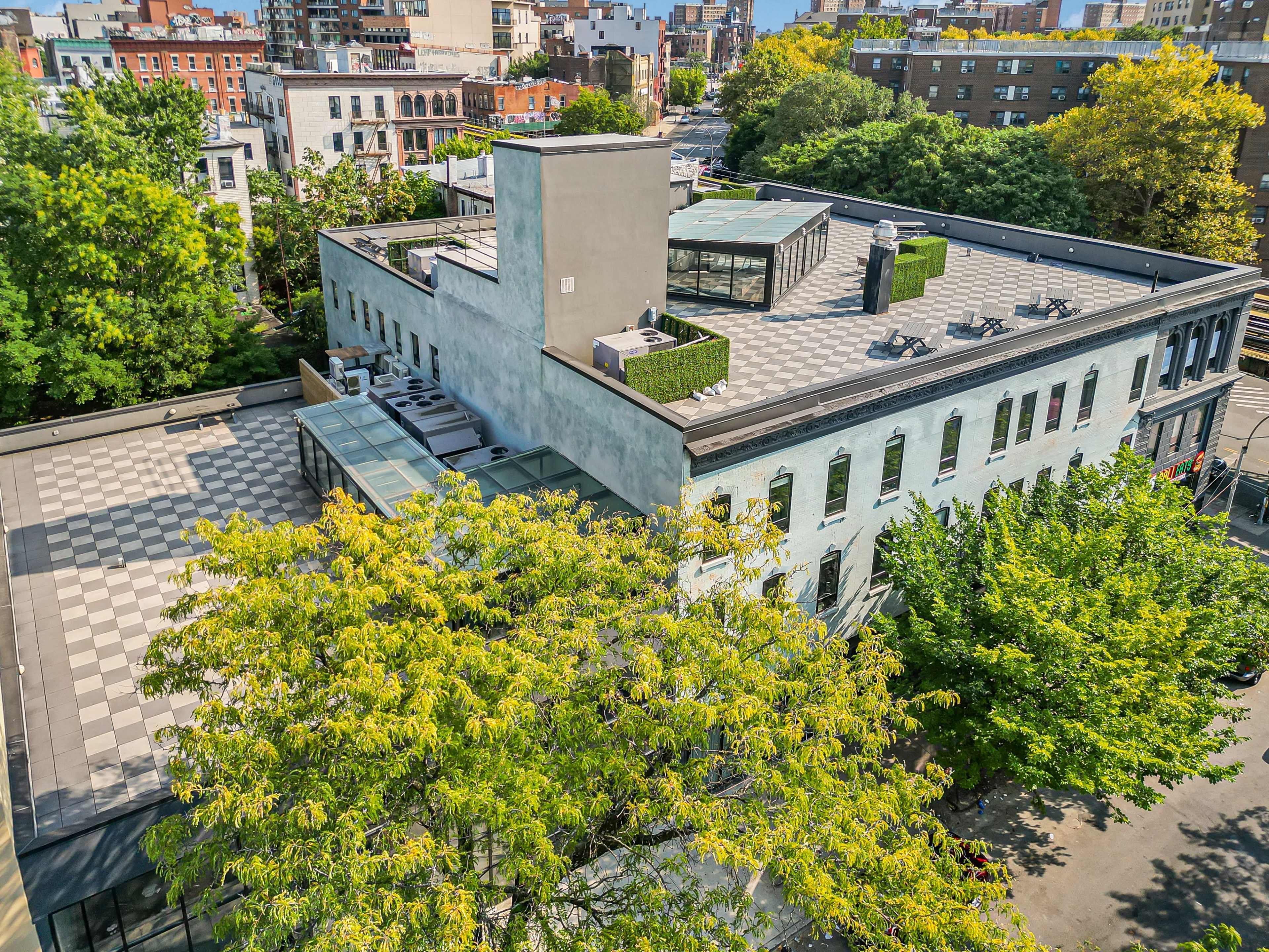 Massive Rooftop Terrace w/ Skyline View Image in Bushwick, Brooklyn, NY