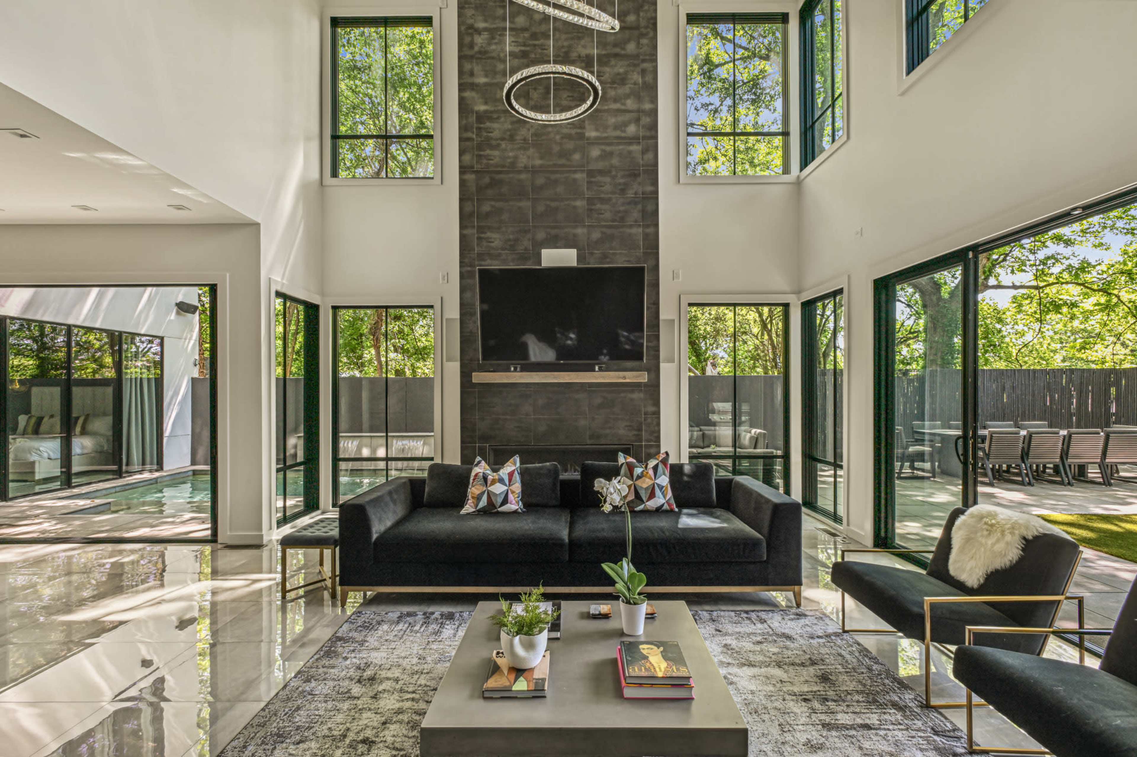 Midtown Modern Showpiece Image in Berkeley Park, Atlanta, GA